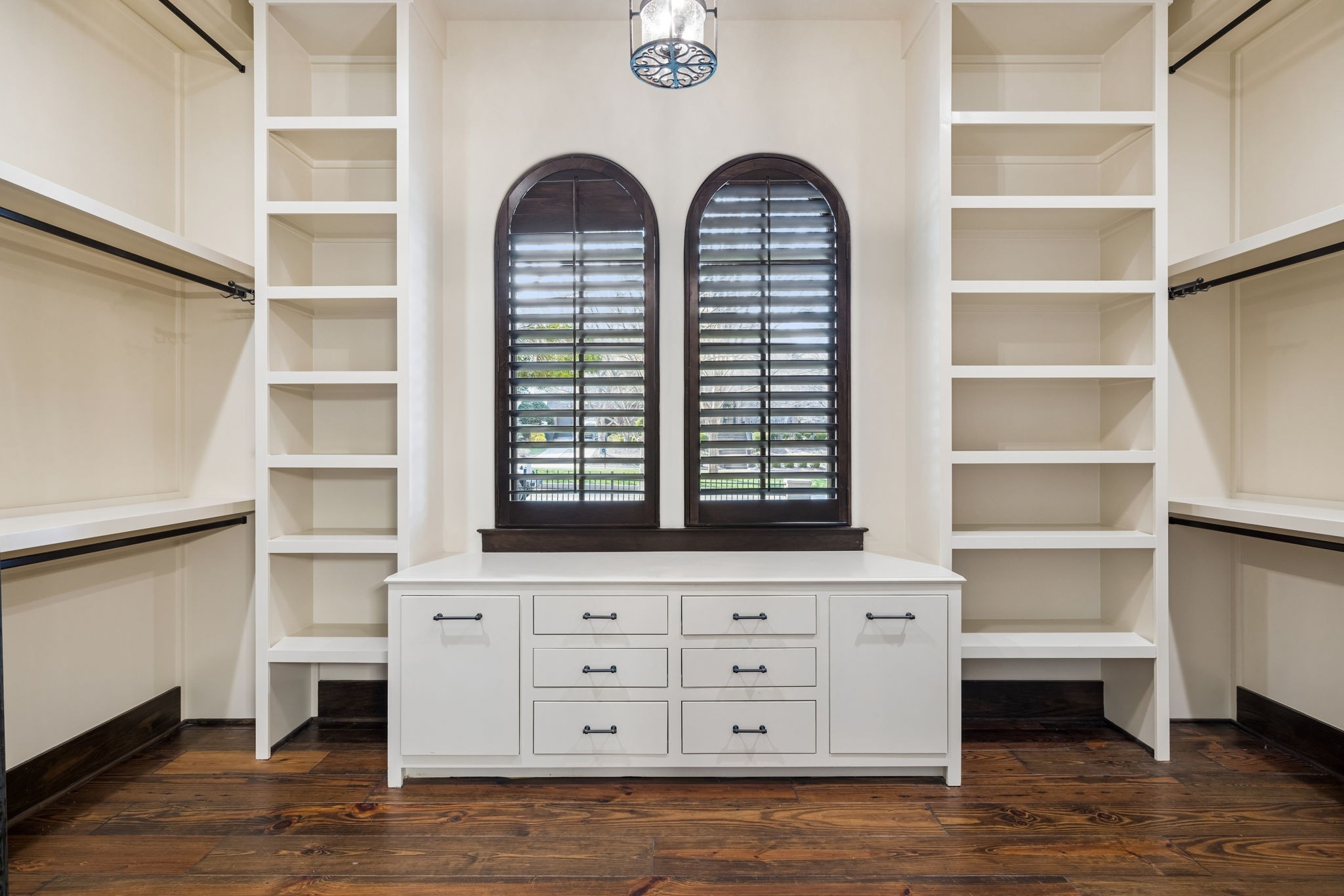 1606 Championship Blvd