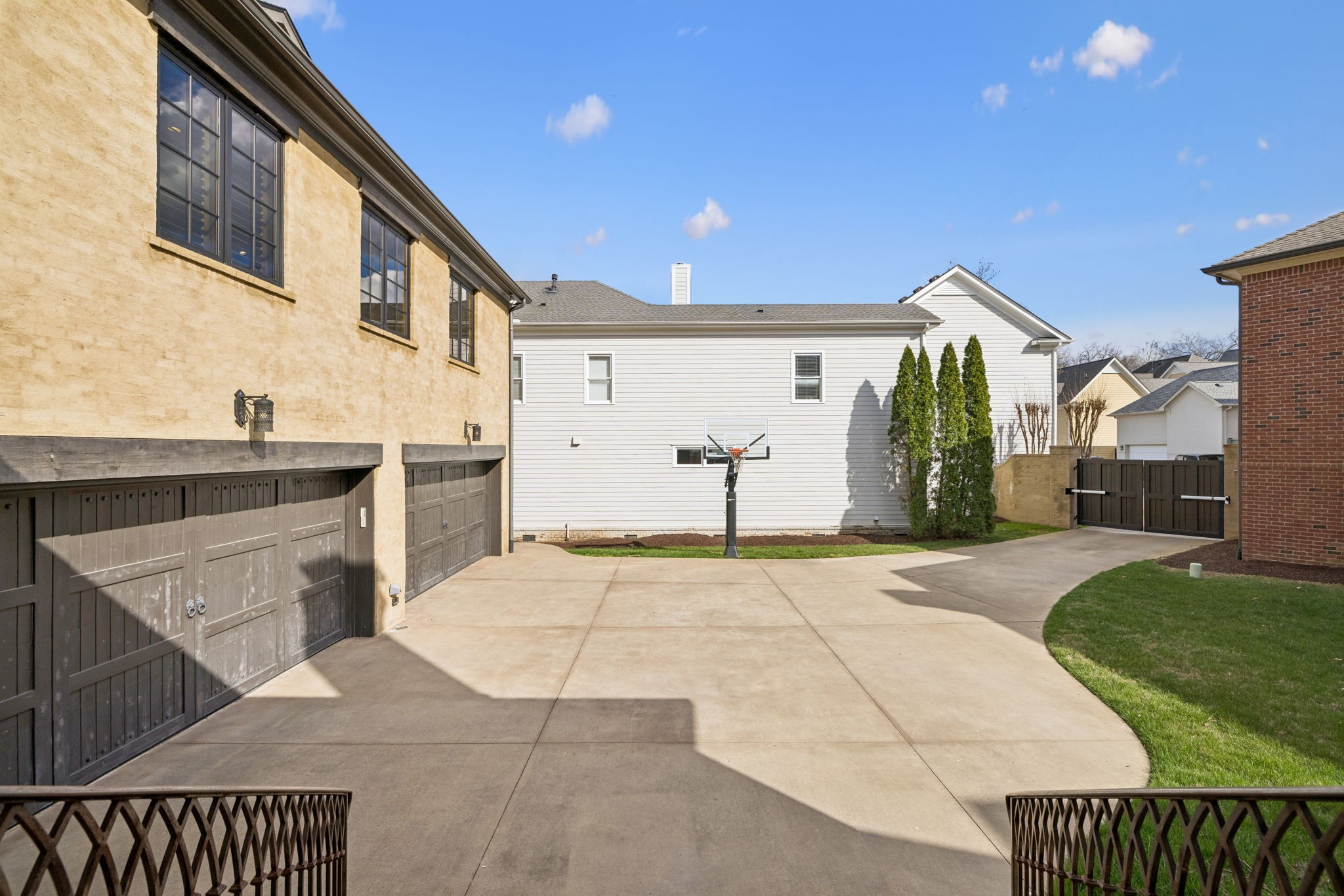 1606 Championship Blvd