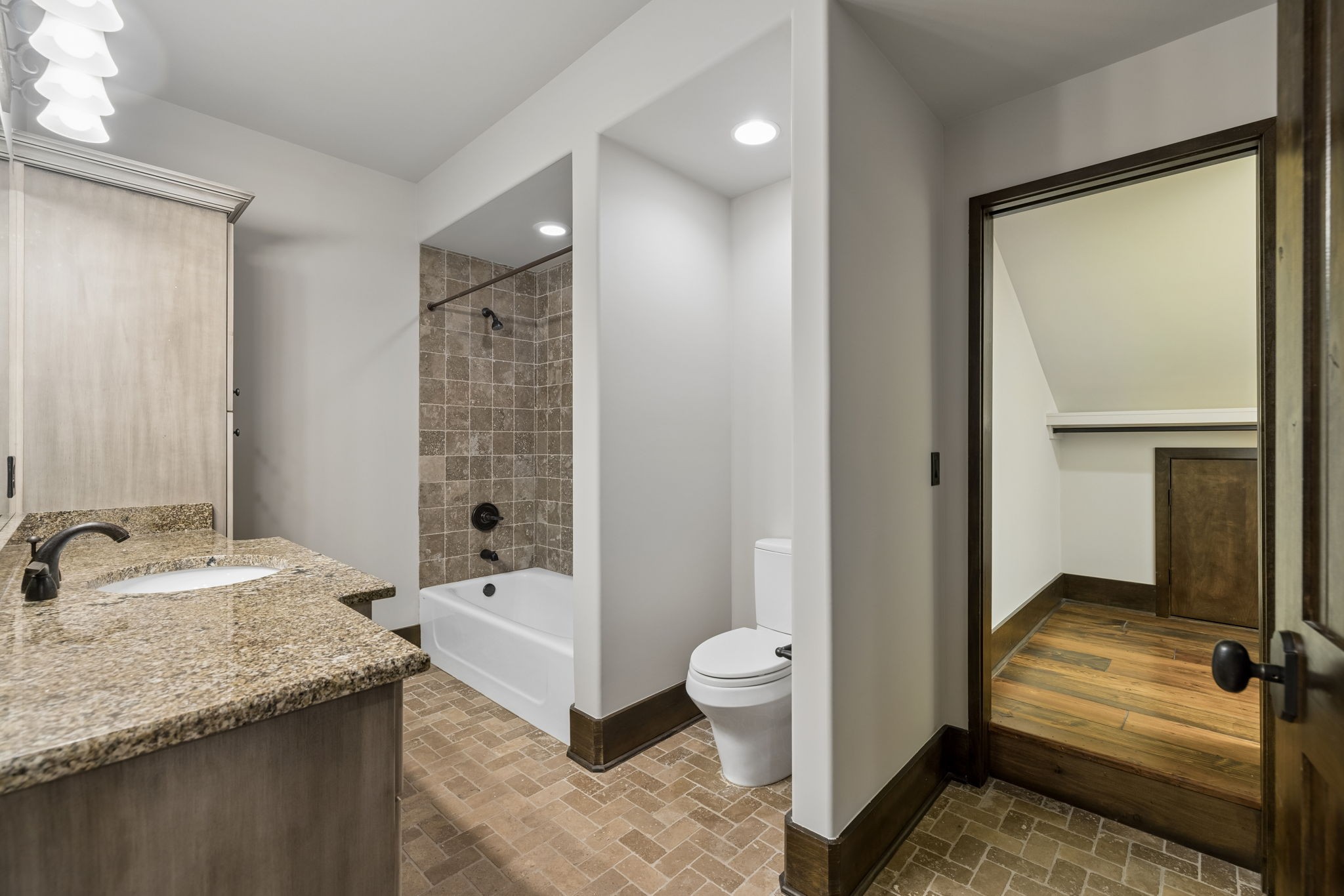 1606 Championship Blvd