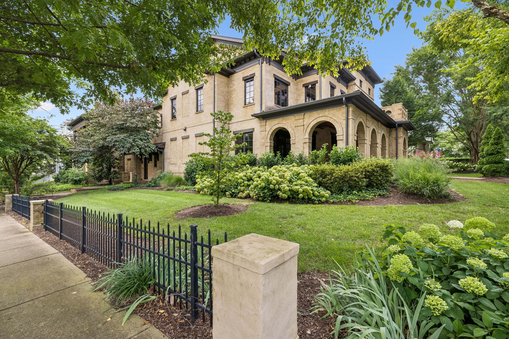 1606 Championship Blvd