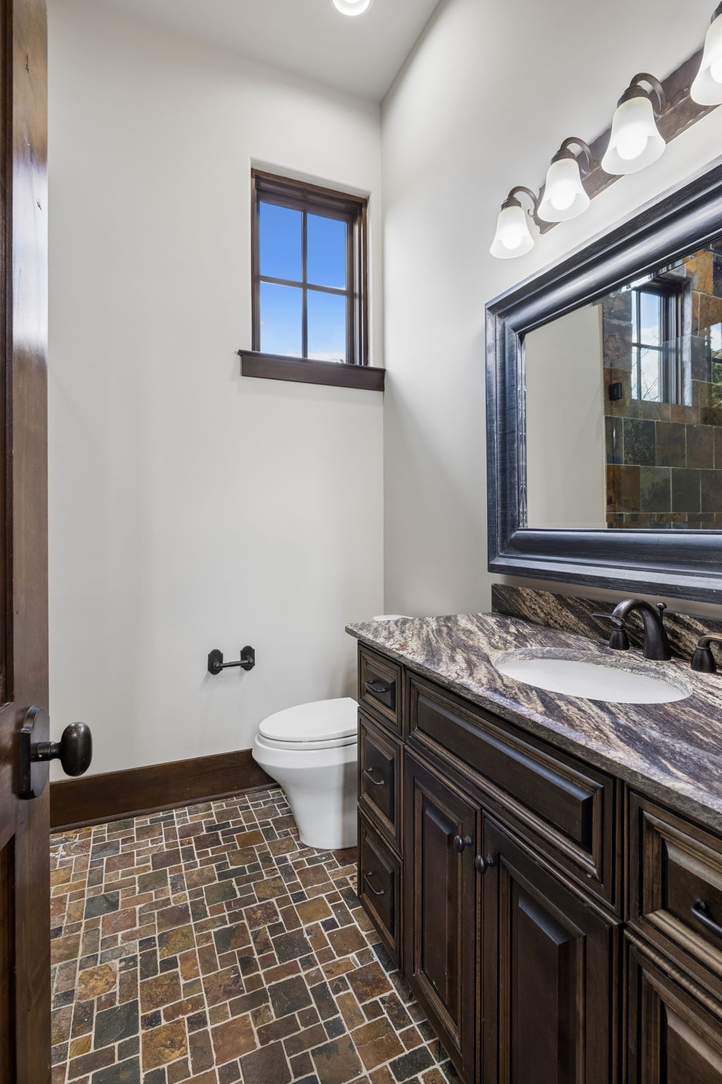 1606 Championship Blvd