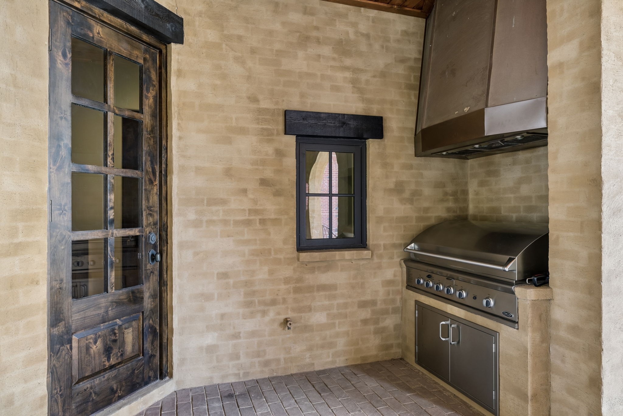 1606 Championship Blvd