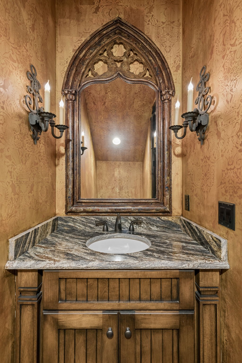 1606 Championship Blvd