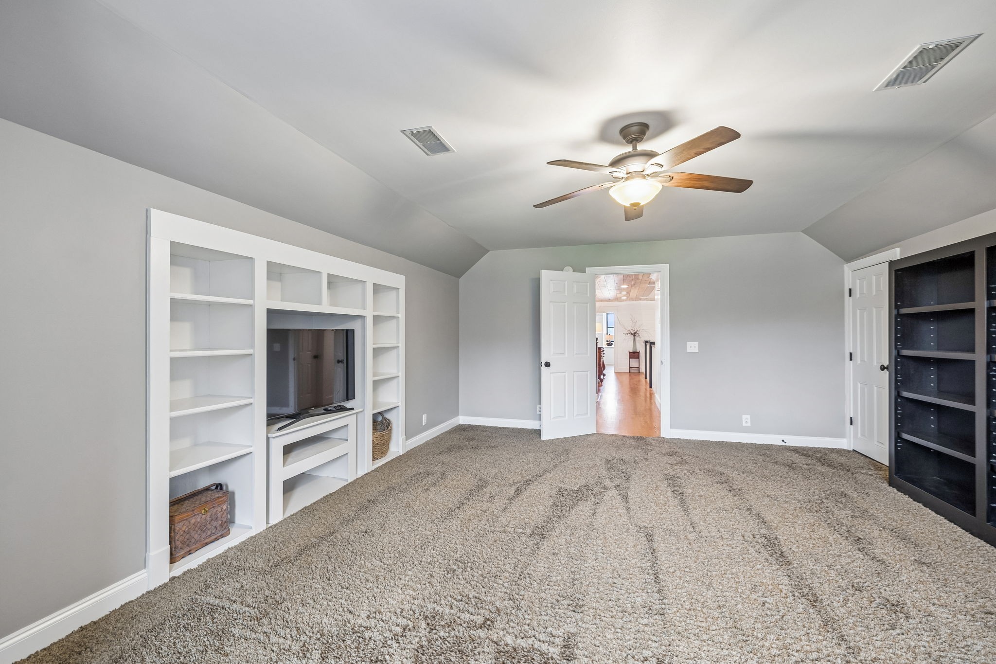9739 Barlow Lane