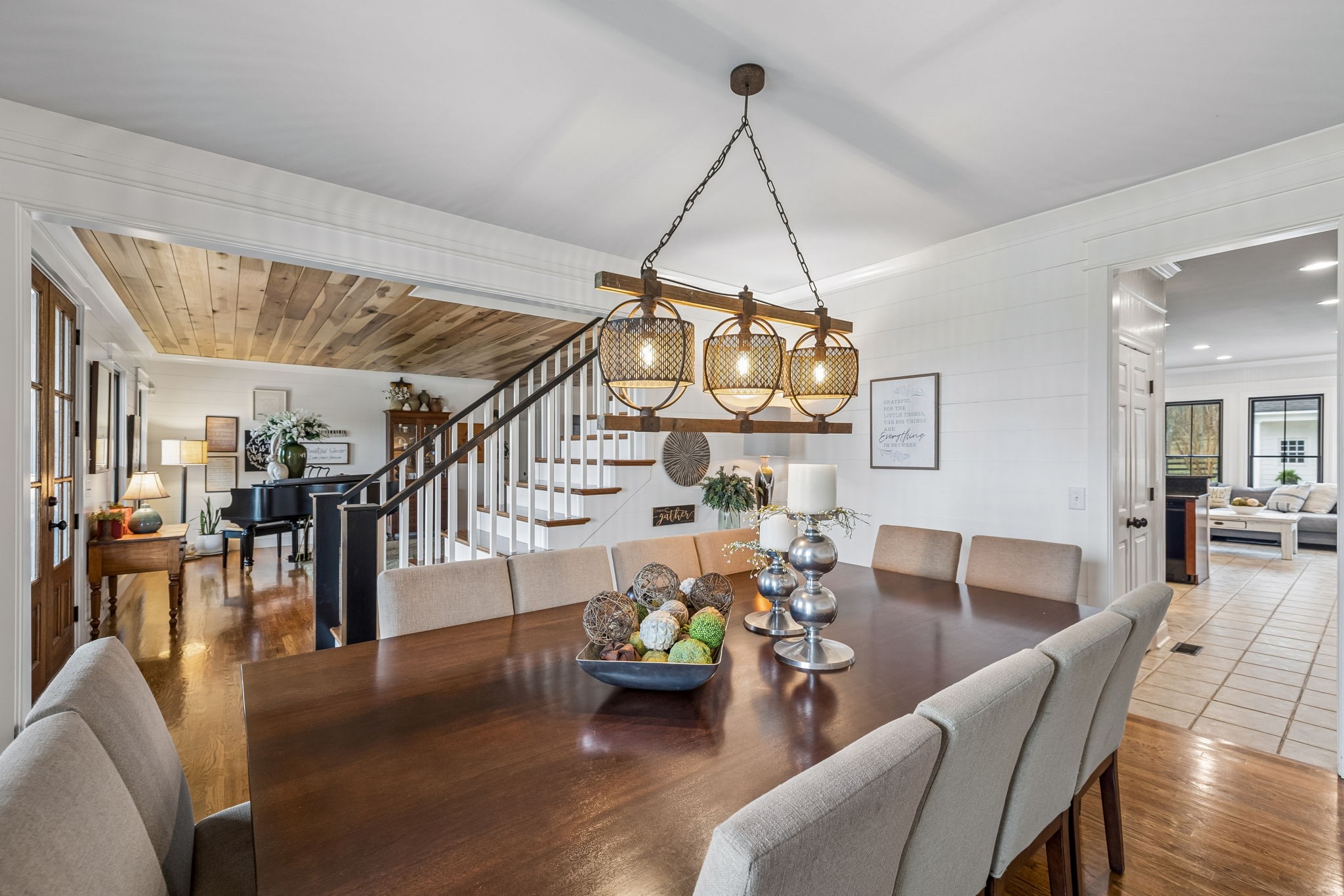 9739 Barlow Lane