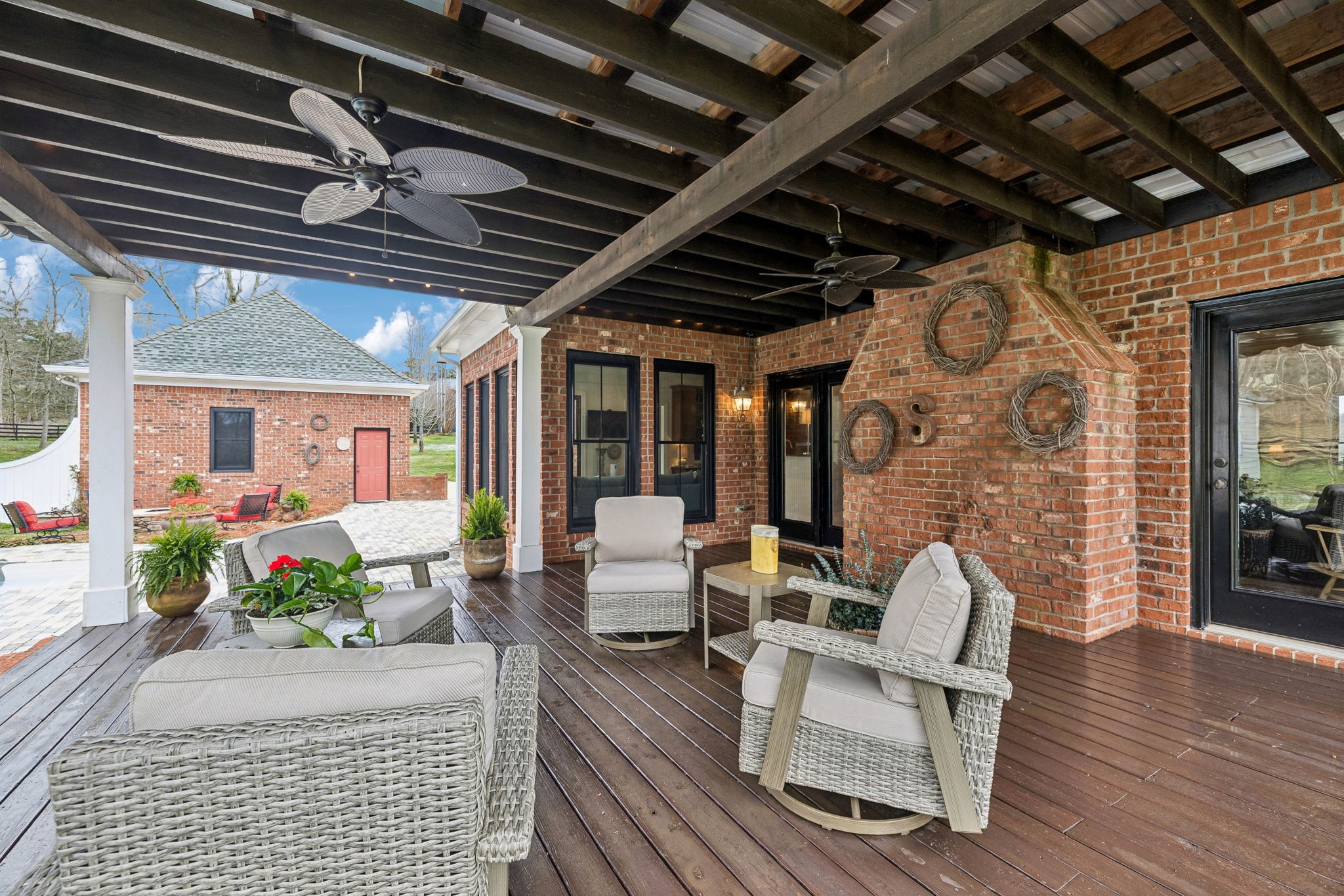 9739 Barlow Lane