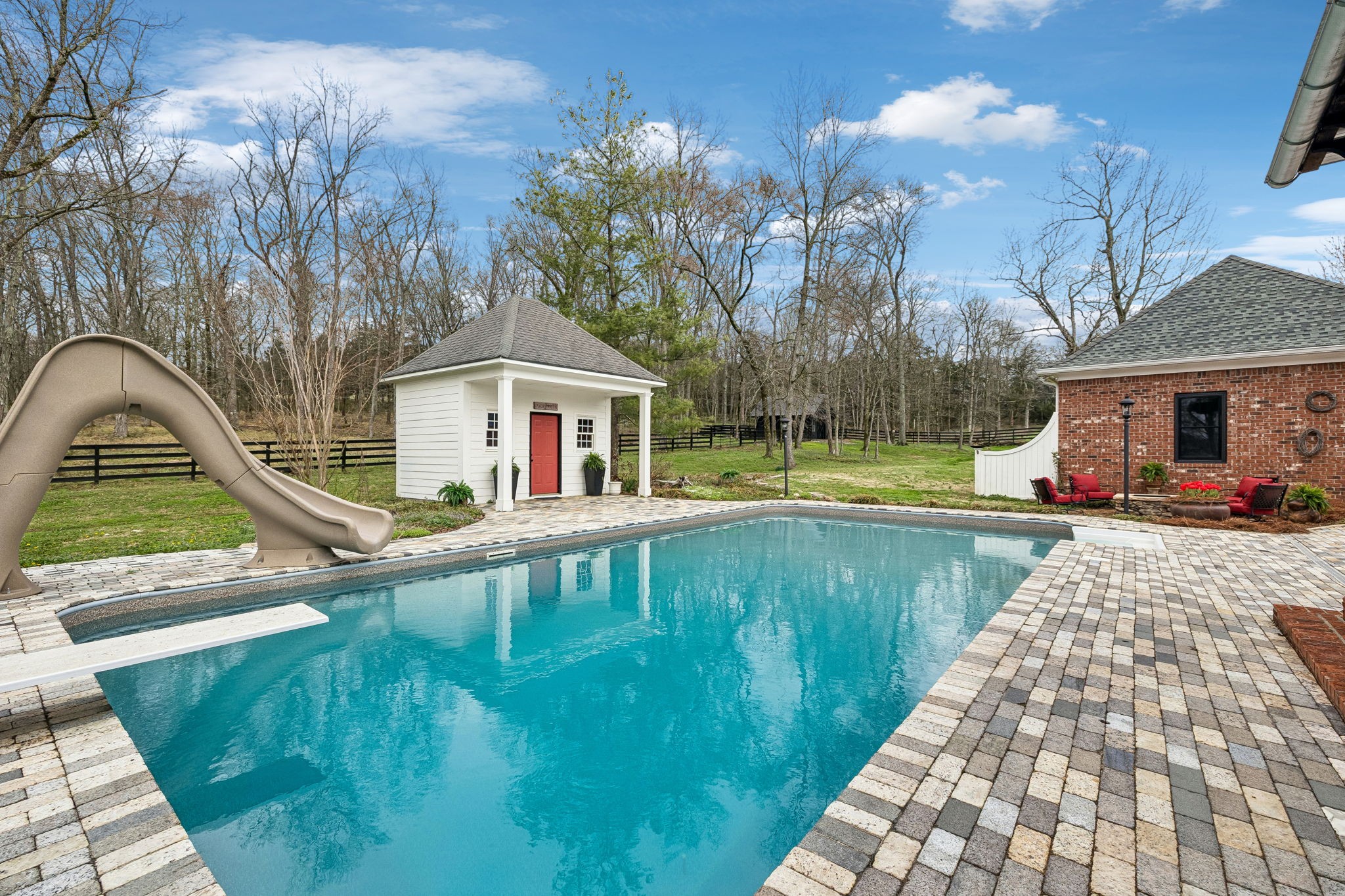 9739 Barlow Lane