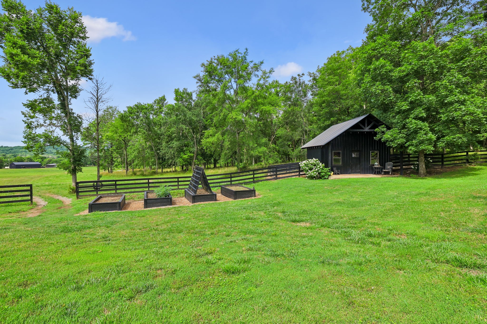 9739 Barlow Lane