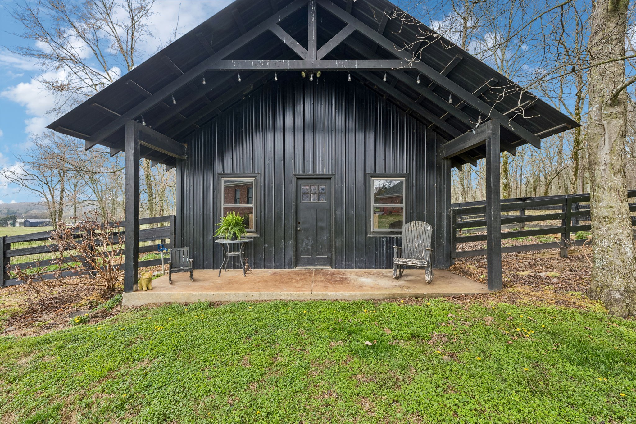 9739 Barlow Lane
