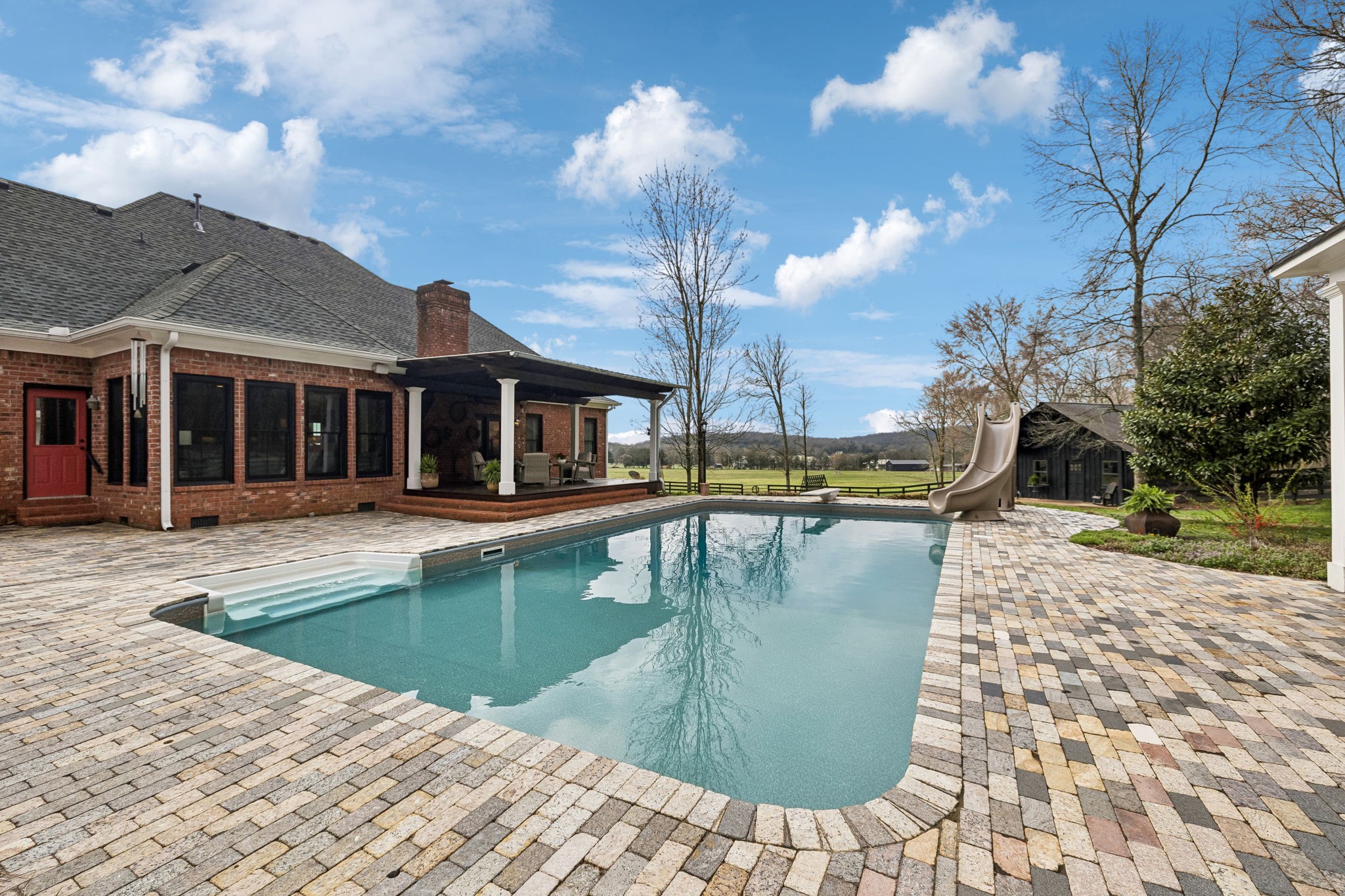 9739 Barlow Lane