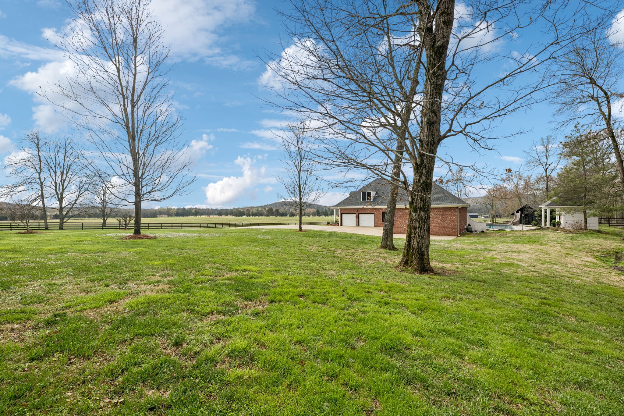 9739 Barlow Lane