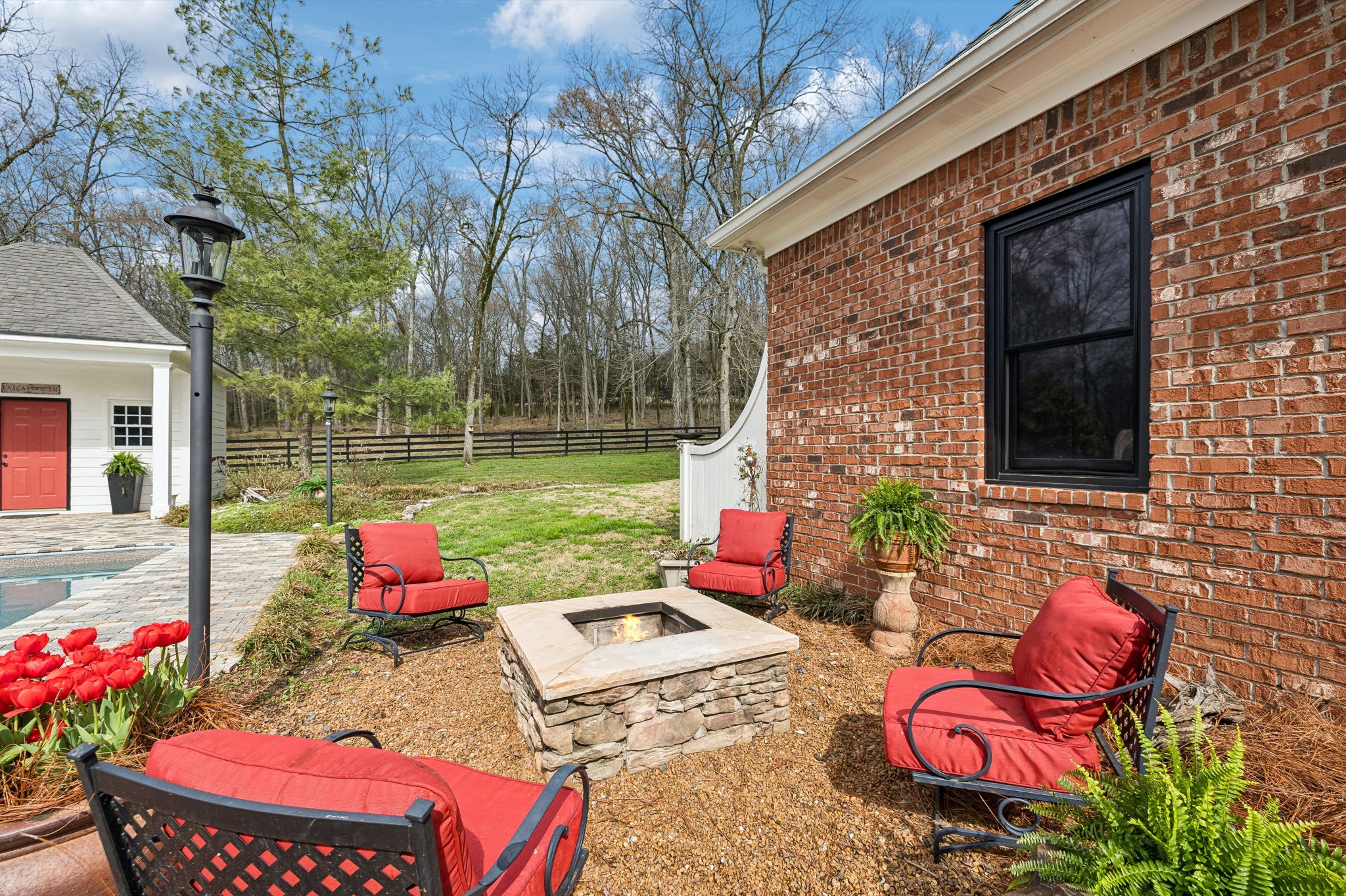 9739 Barlow Lane