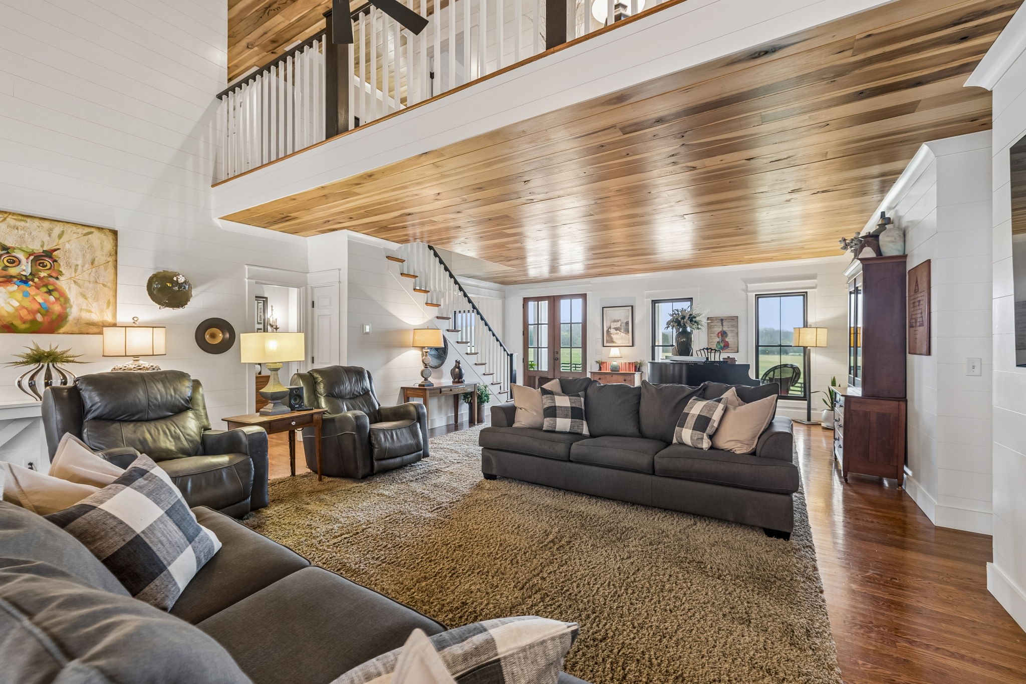 9739 Barlow Lane