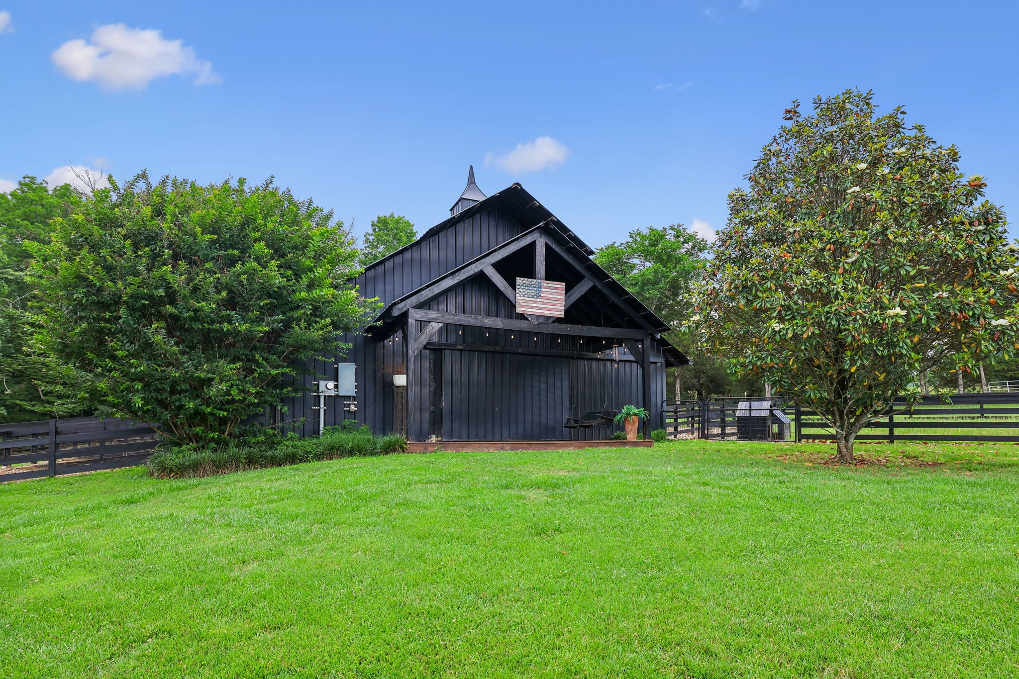 9739 Barlow Lane