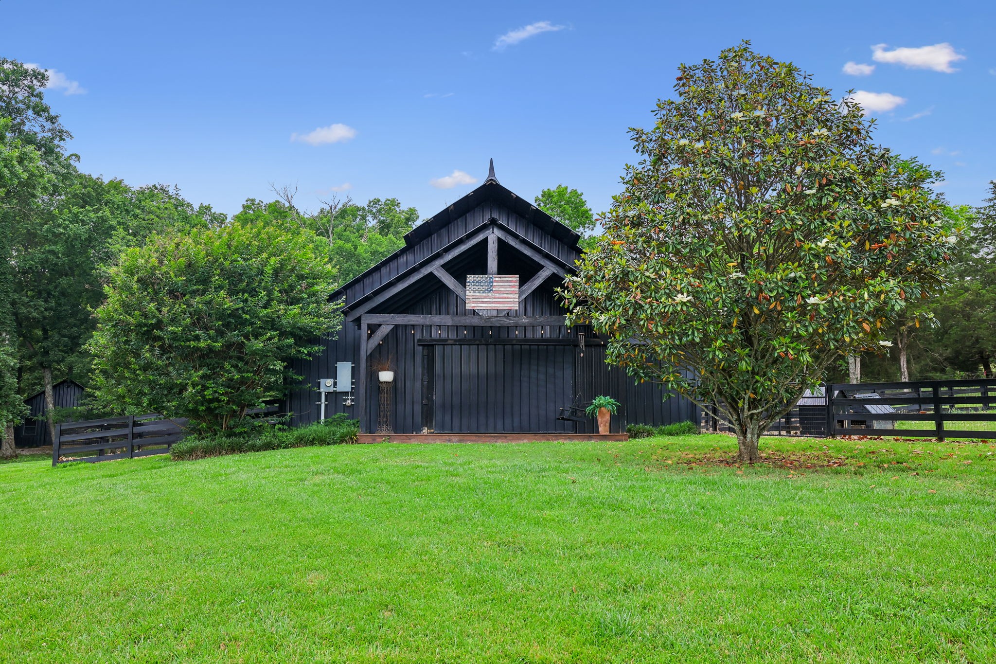 9739 Barlow Lane