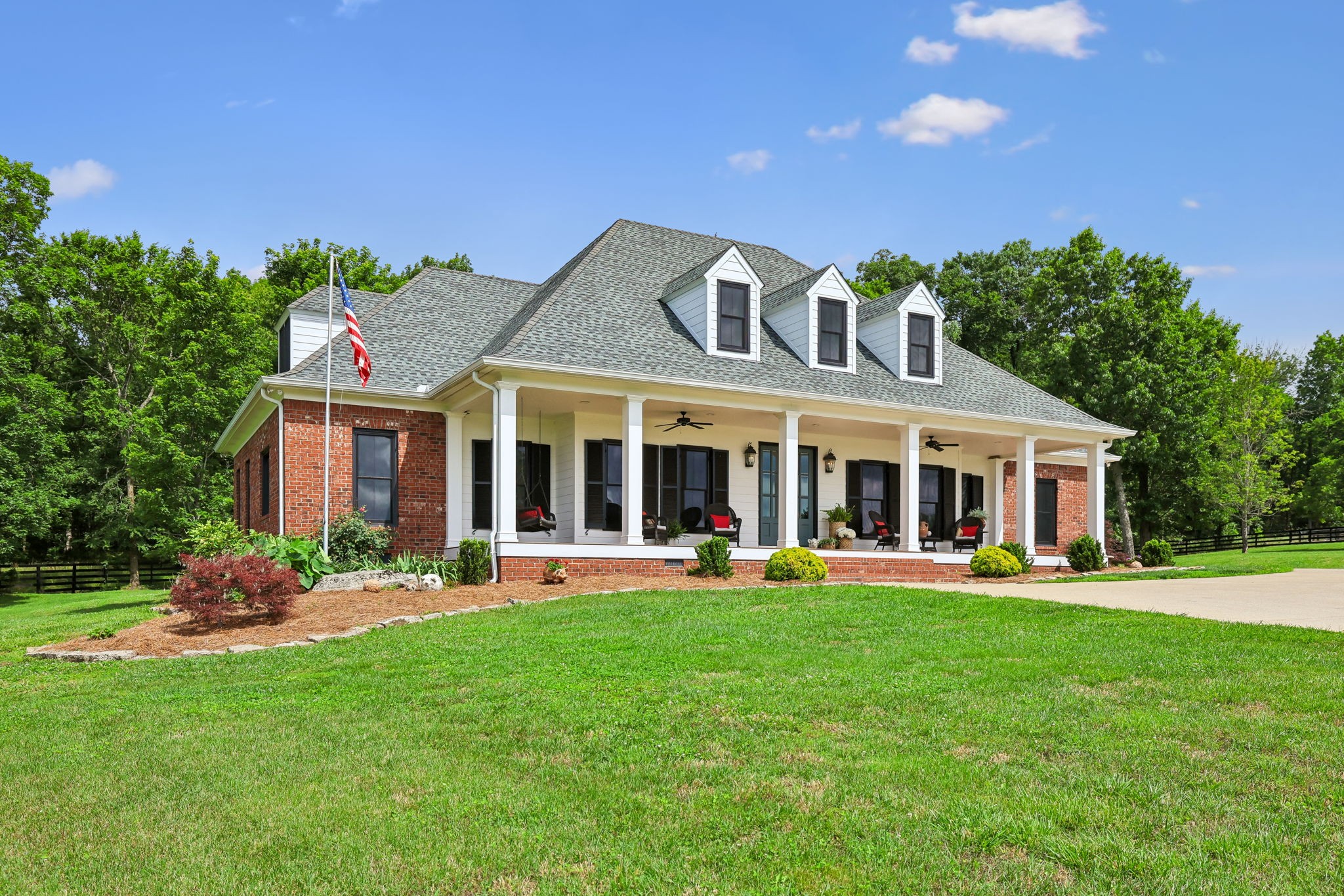 9739 Barlow Lane
