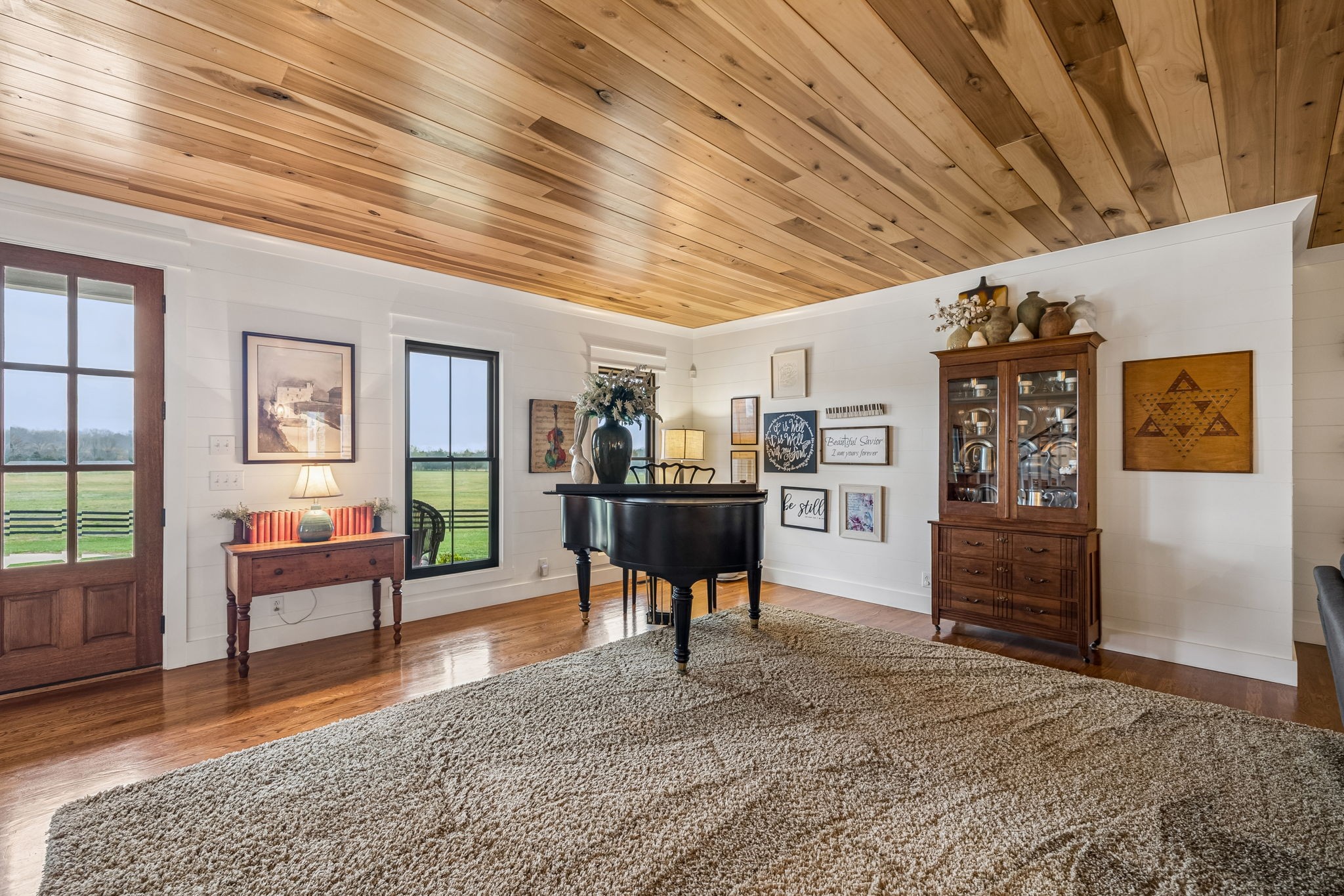 9739 Barlow Lane