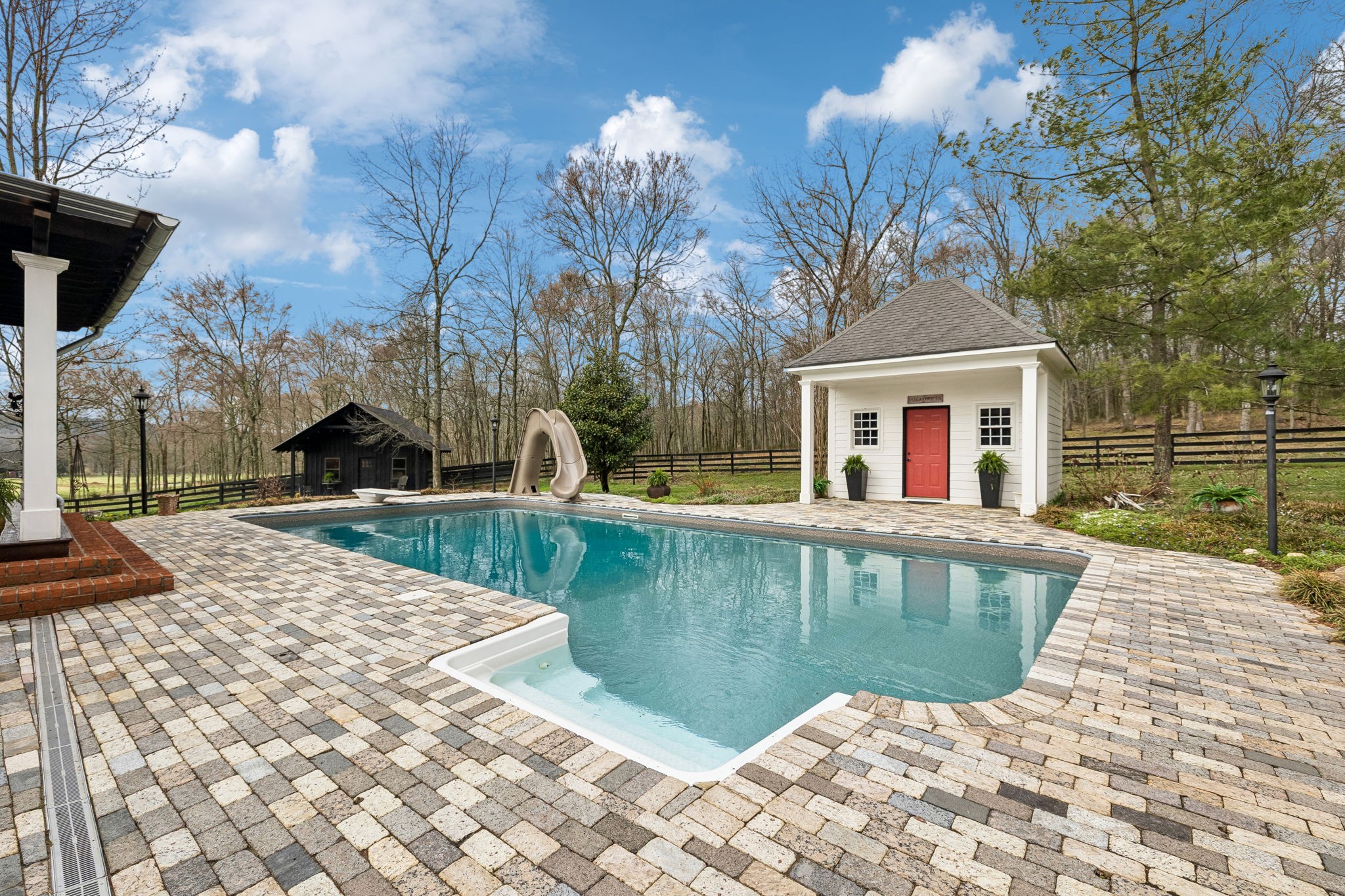 9739 Barlow Lane