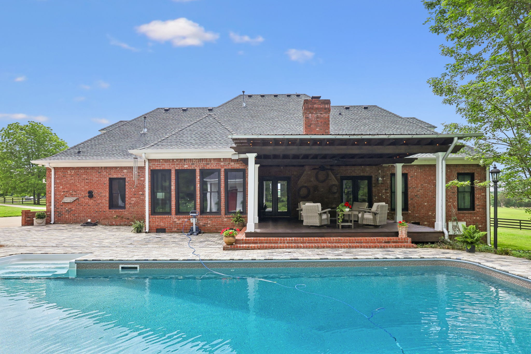 9739 Barlow Lane