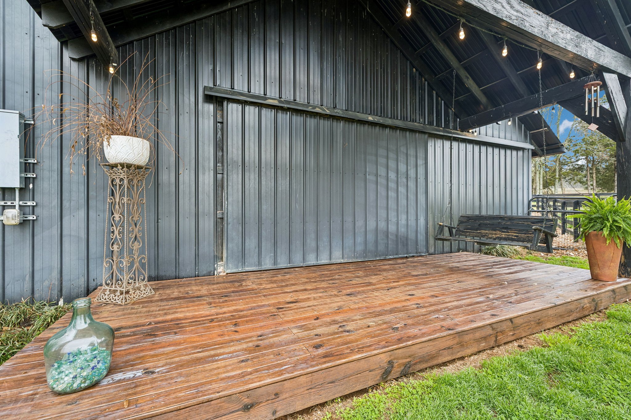 9739 Barlow Lane