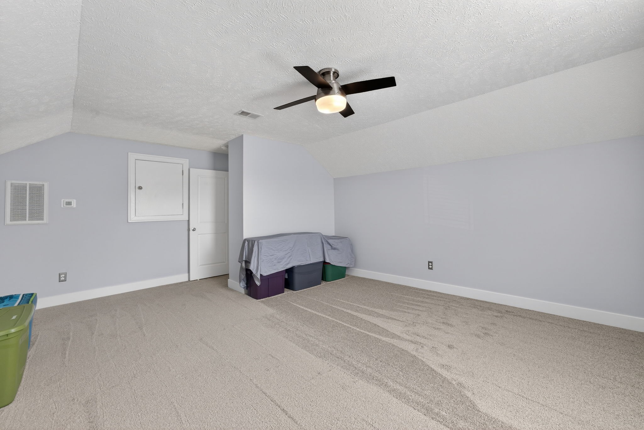 2216 Rolling Hills