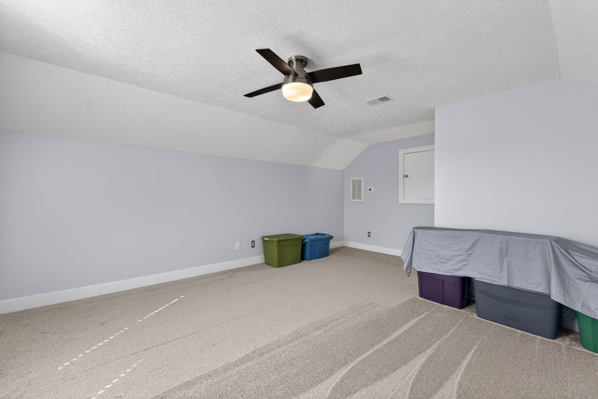 2216 Rolling Hills