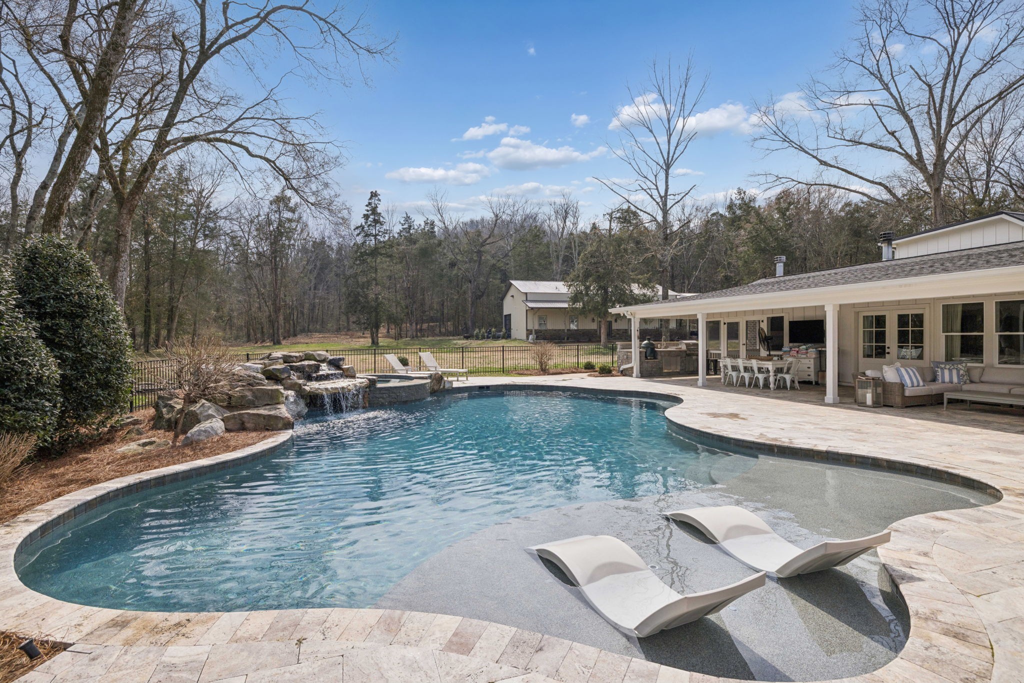 2151 Hillsboro Valley Rd