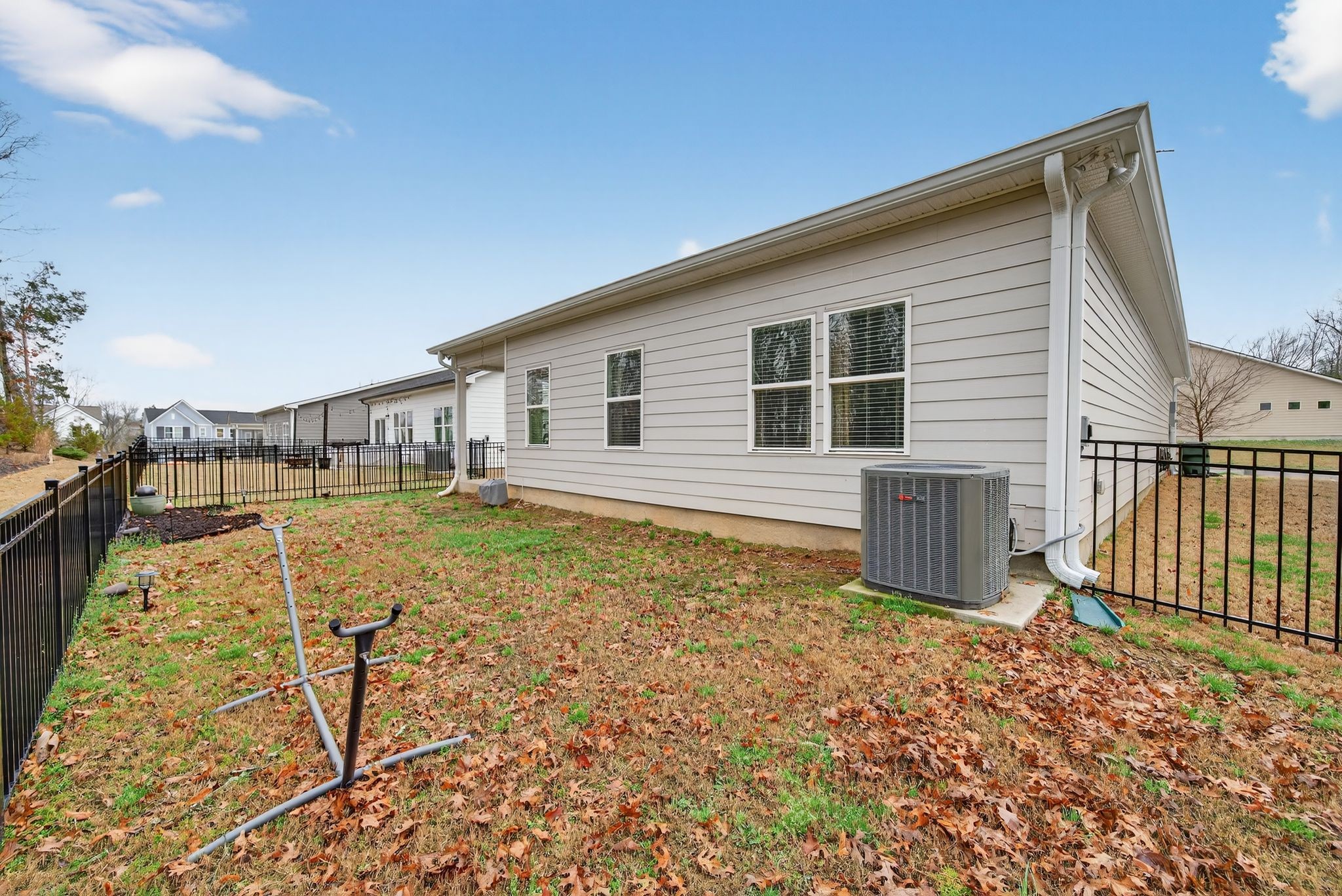 2014 Crossings Creek Pl