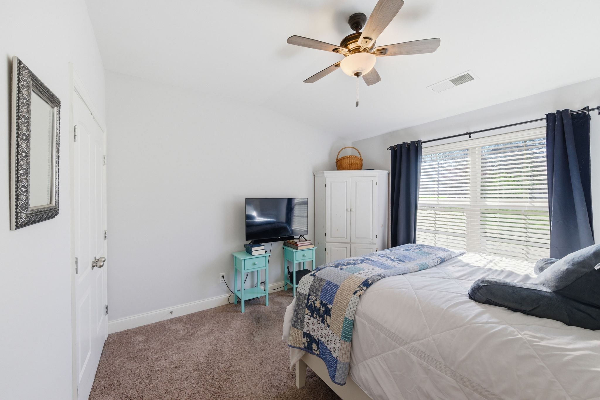 922 Silkwood Cir