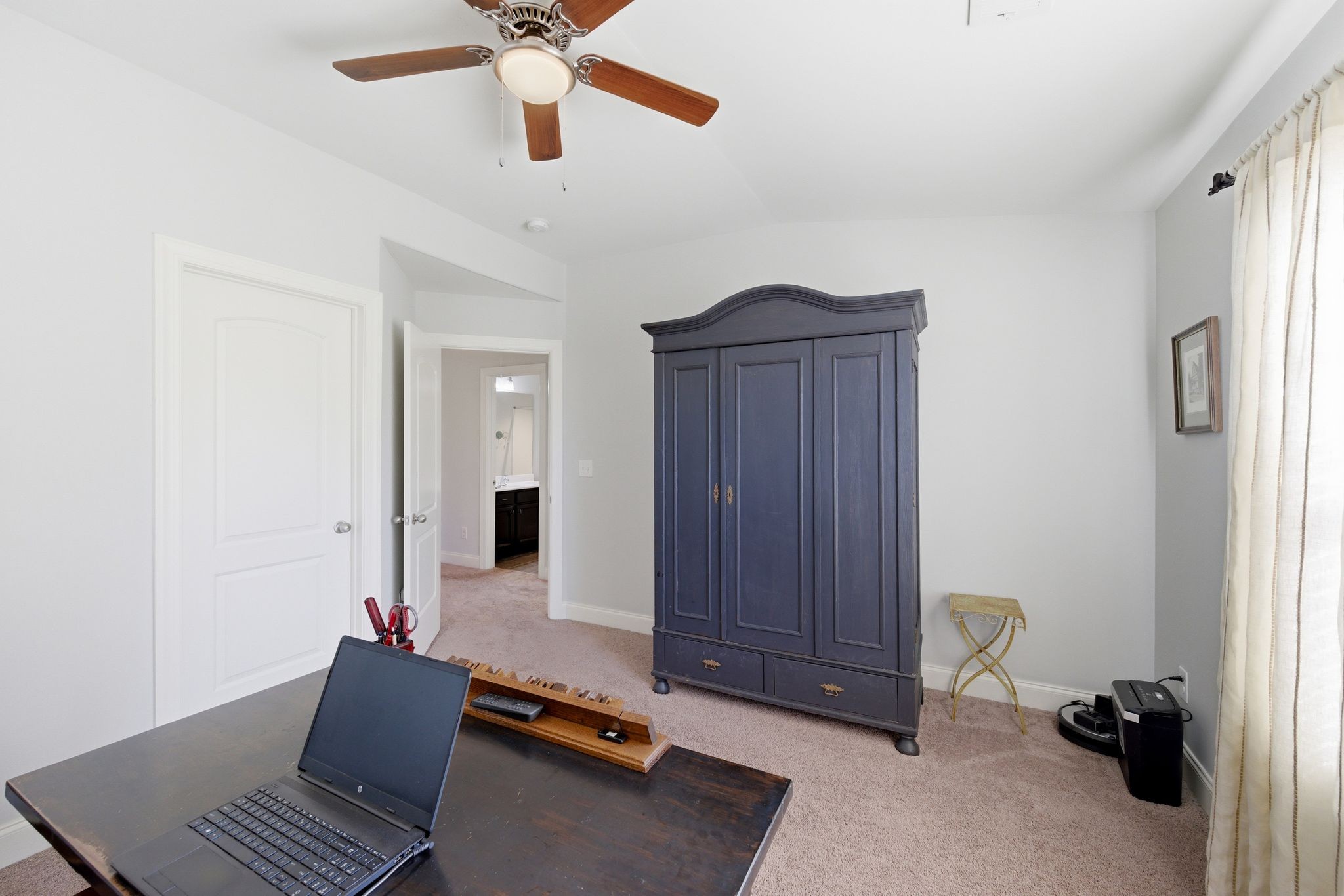 922 Silkwood Cir