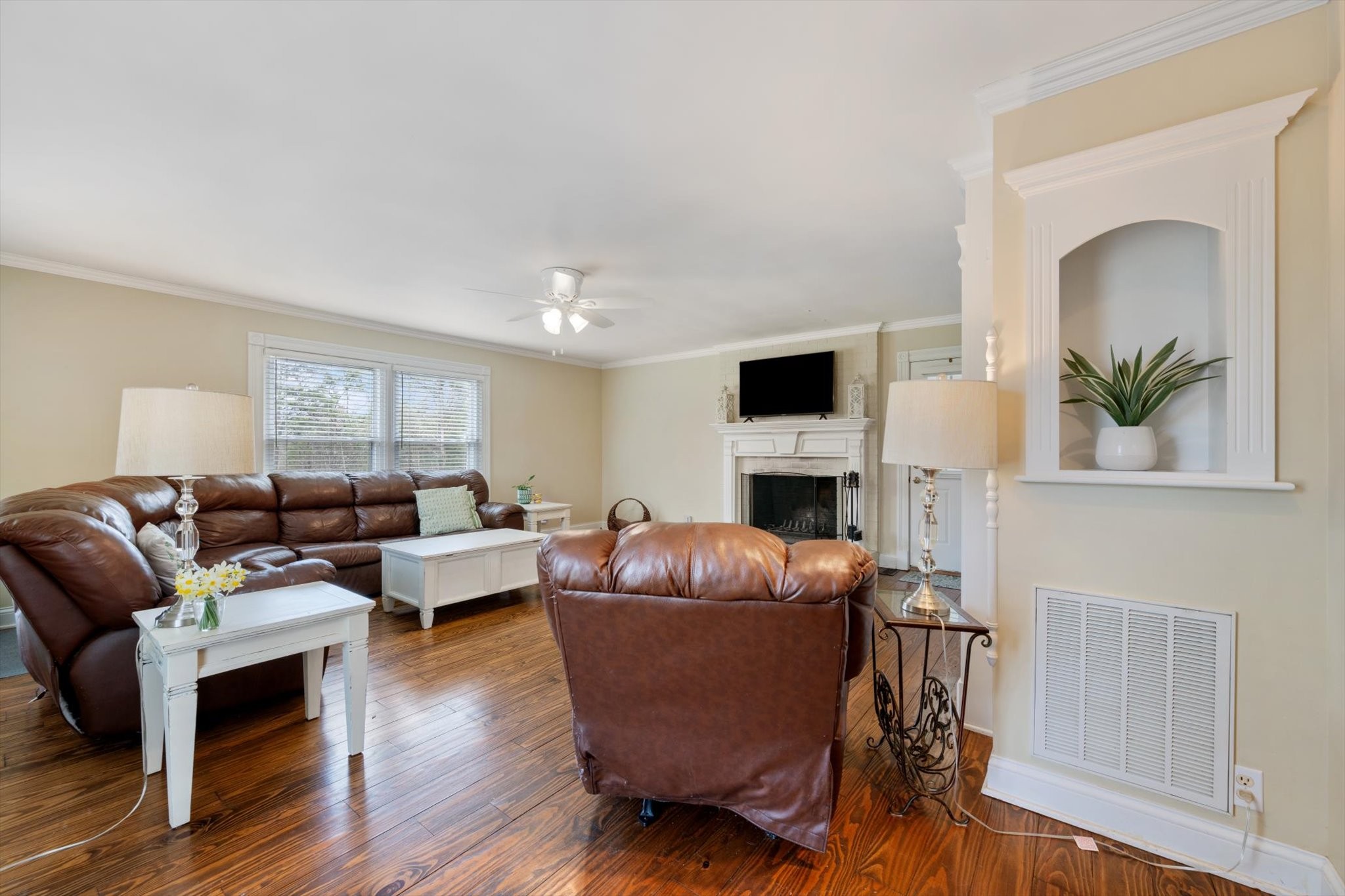 8190 Cainsville Pike