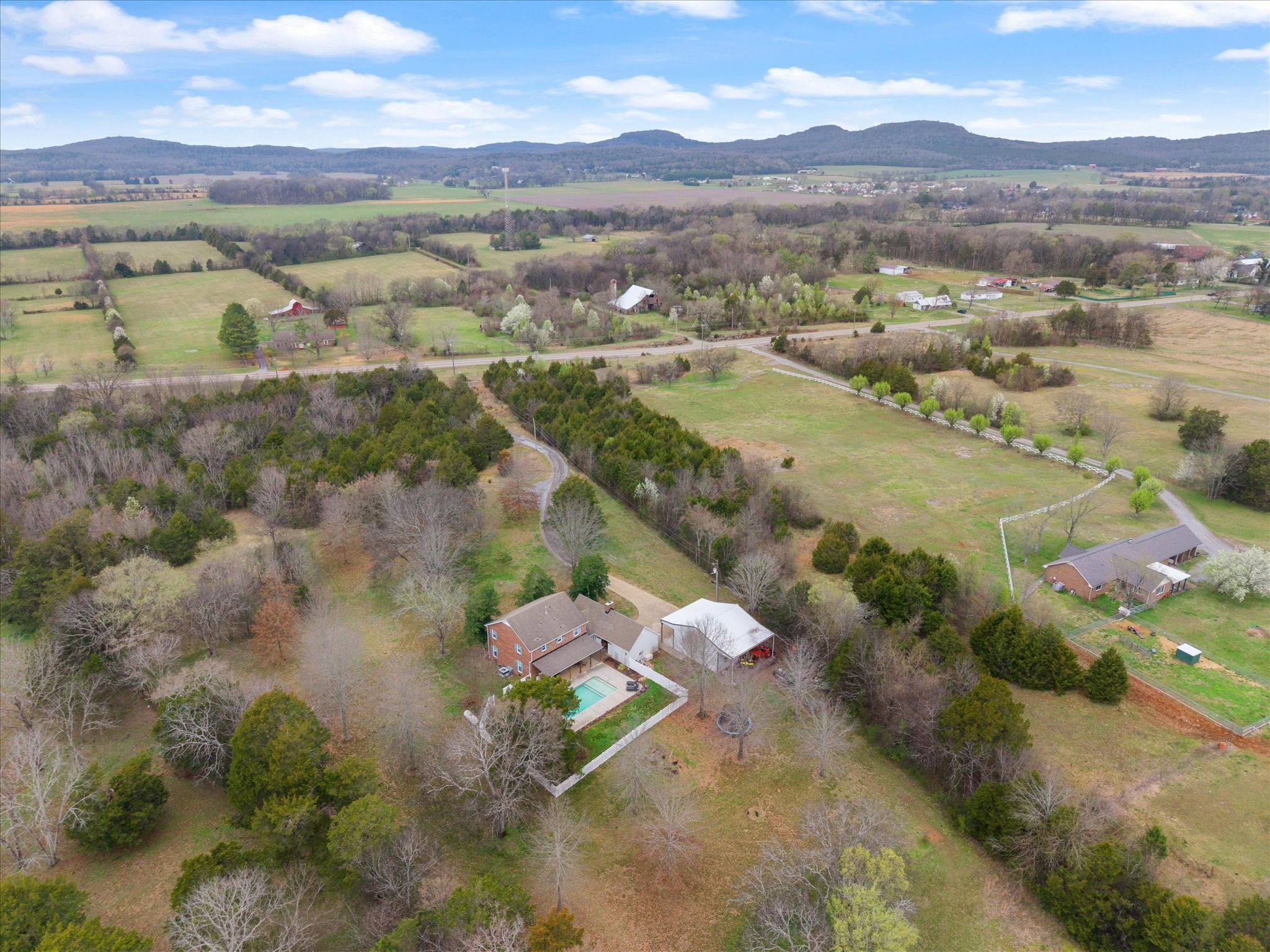 8190 Cainsville Pike