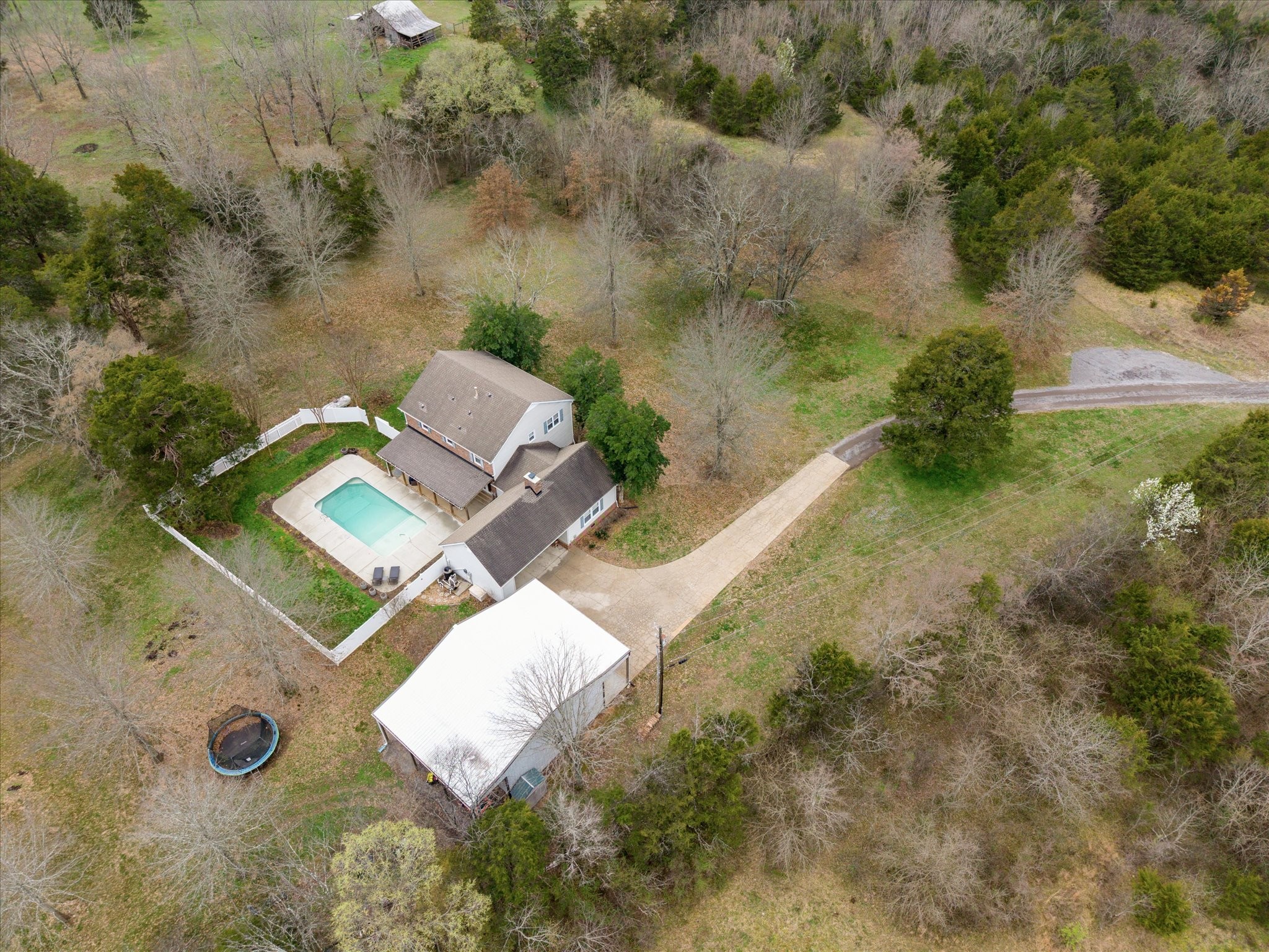 8190 Cainsville Pike