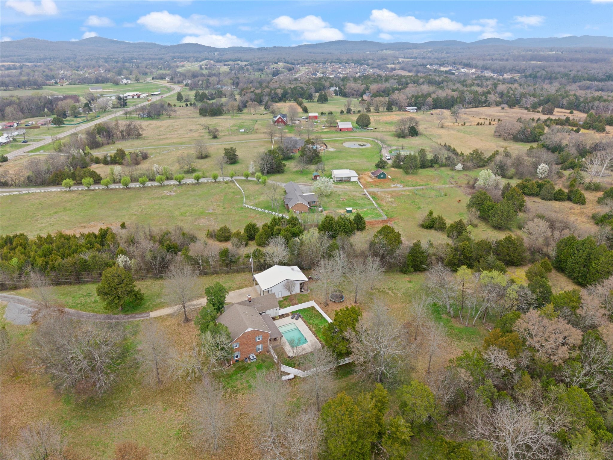 8190 Cainsville Pike