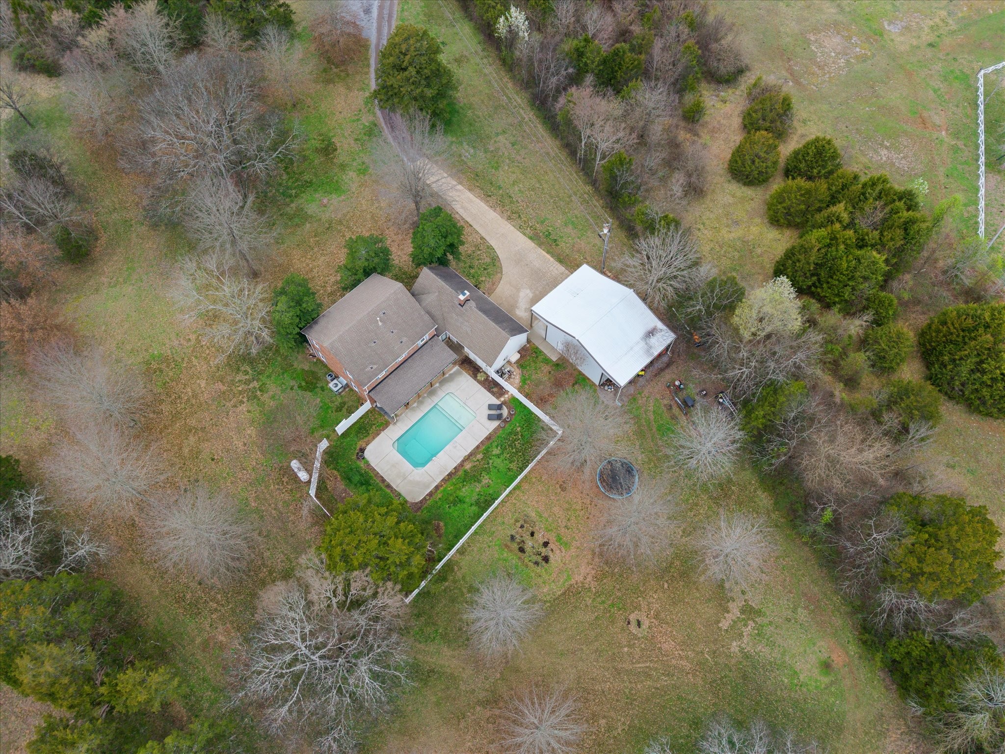 8190 Cainsville Pike