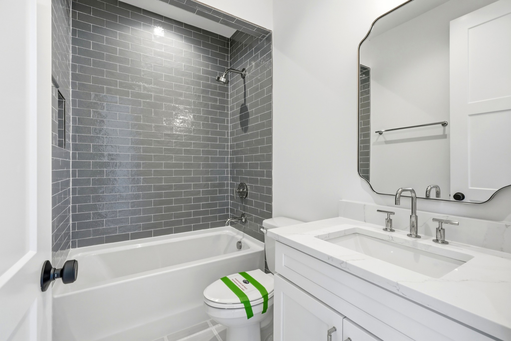 9405 Dewaal Ridge