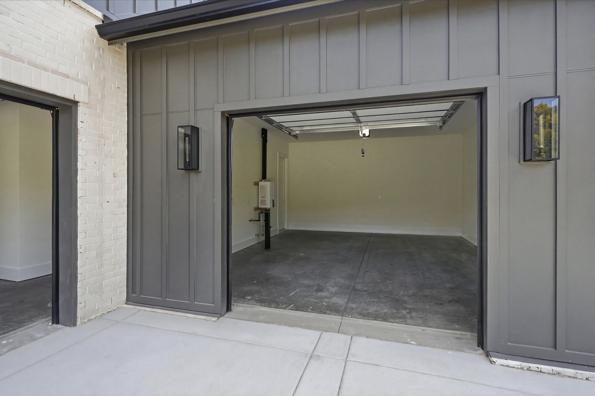 9405 Dewaal Ridge