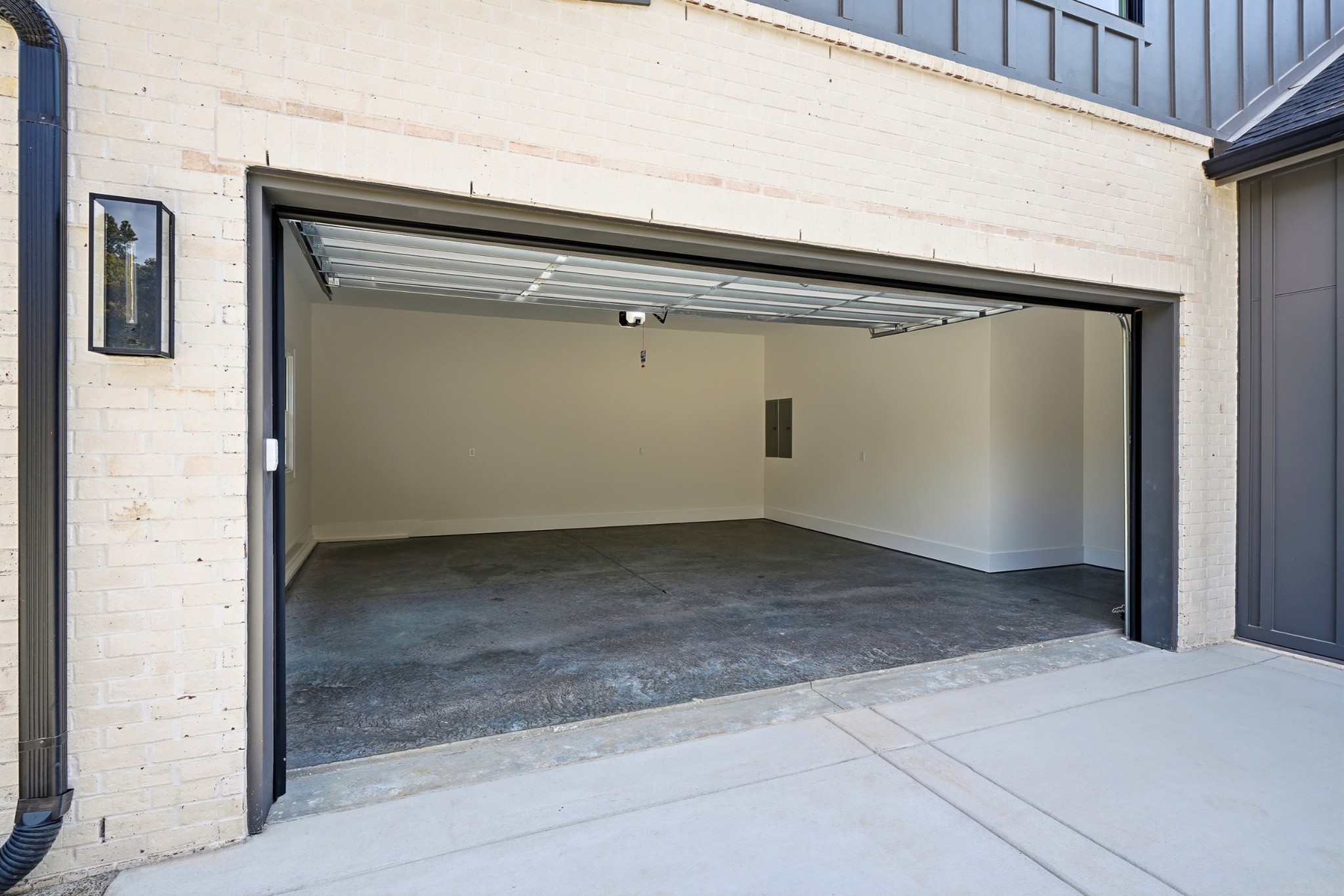9405 Dewaal Ridge