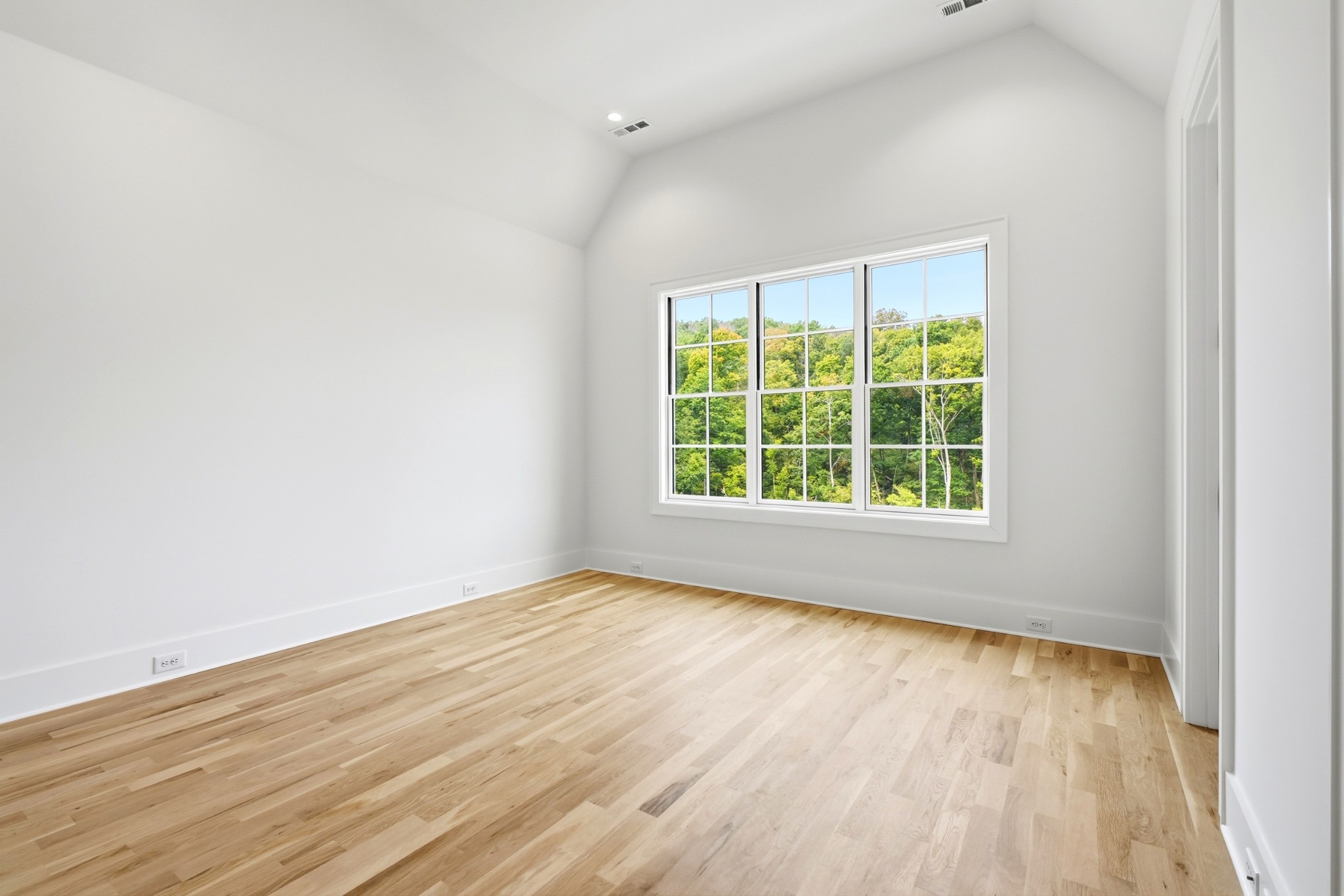 9405 Dewaal Ridge