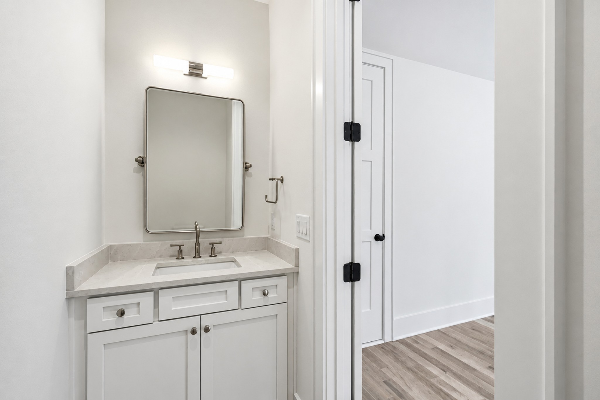 9405 Dewaal Ridge