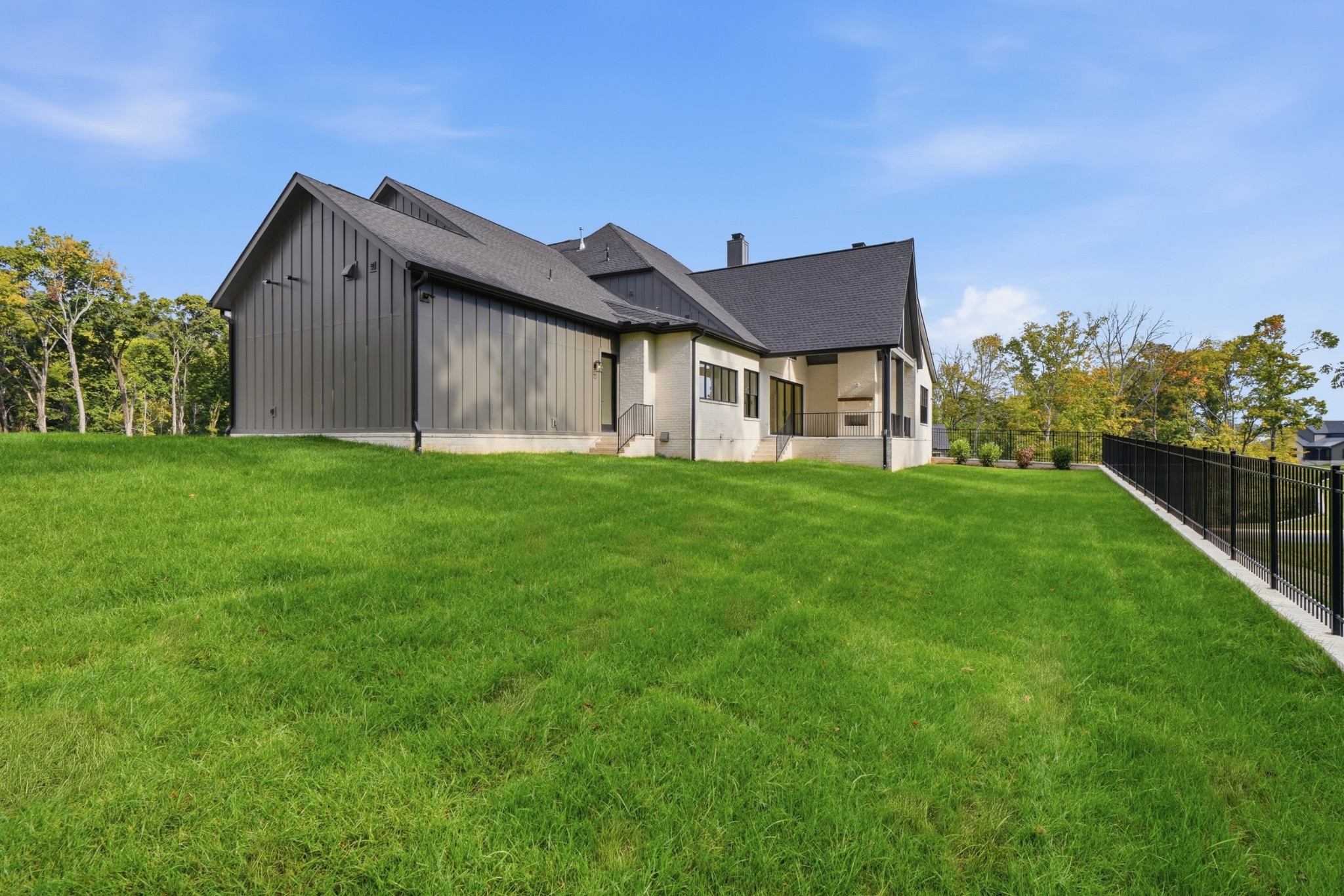 9405 Dewaal Ridge