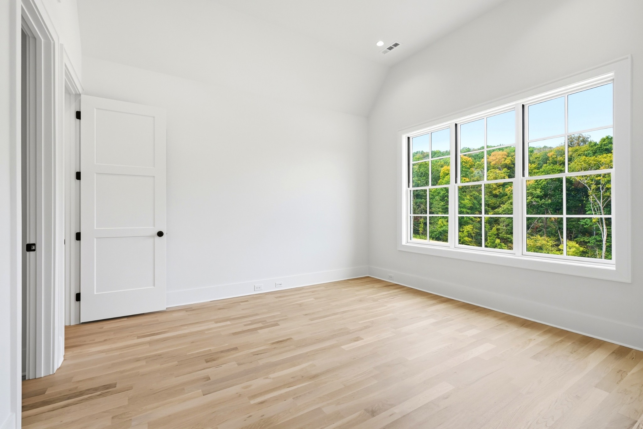 9405 Dewaal Ridge