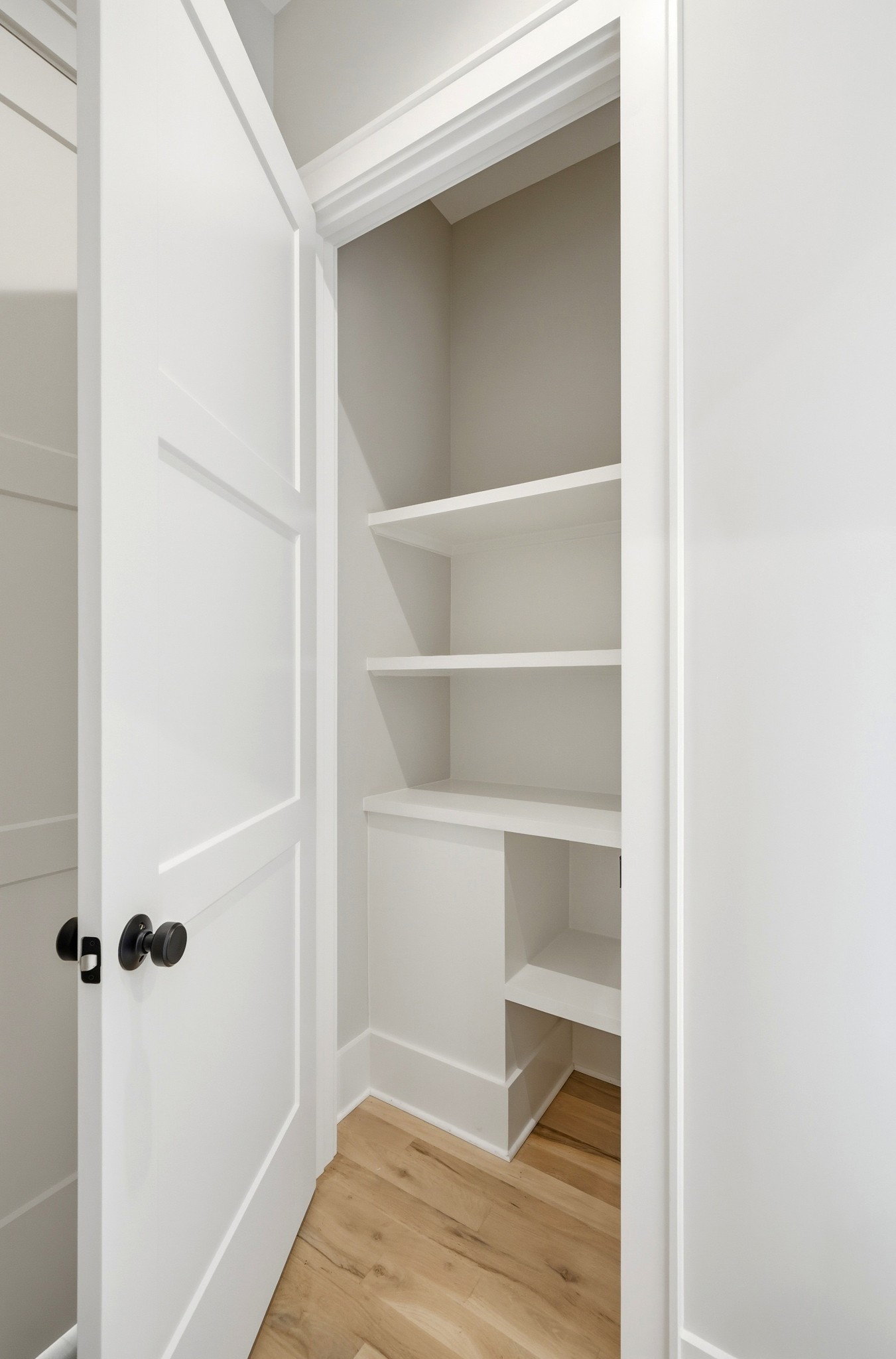 9405 Dewaal Ridge