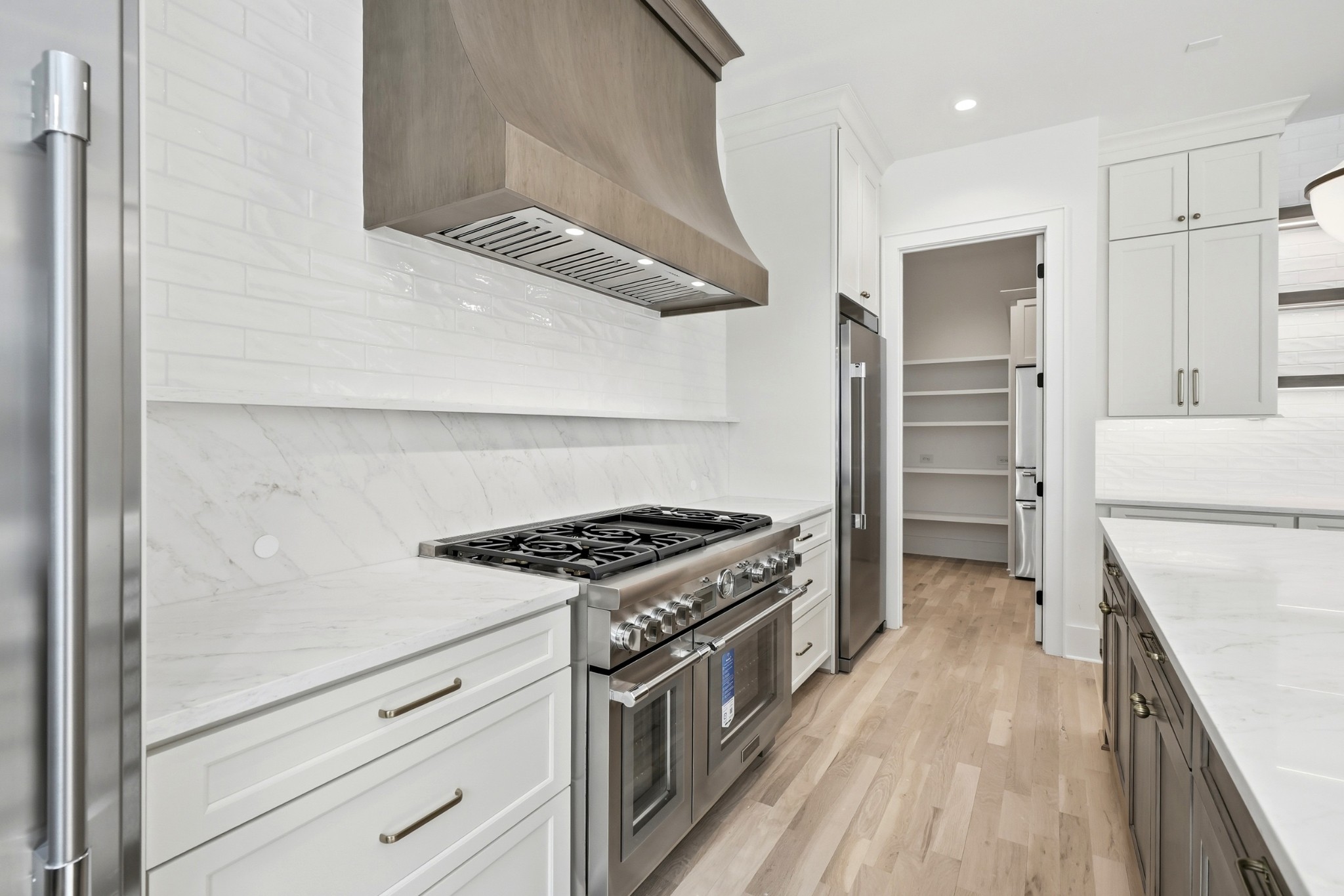 9405 Dewaal Ridge