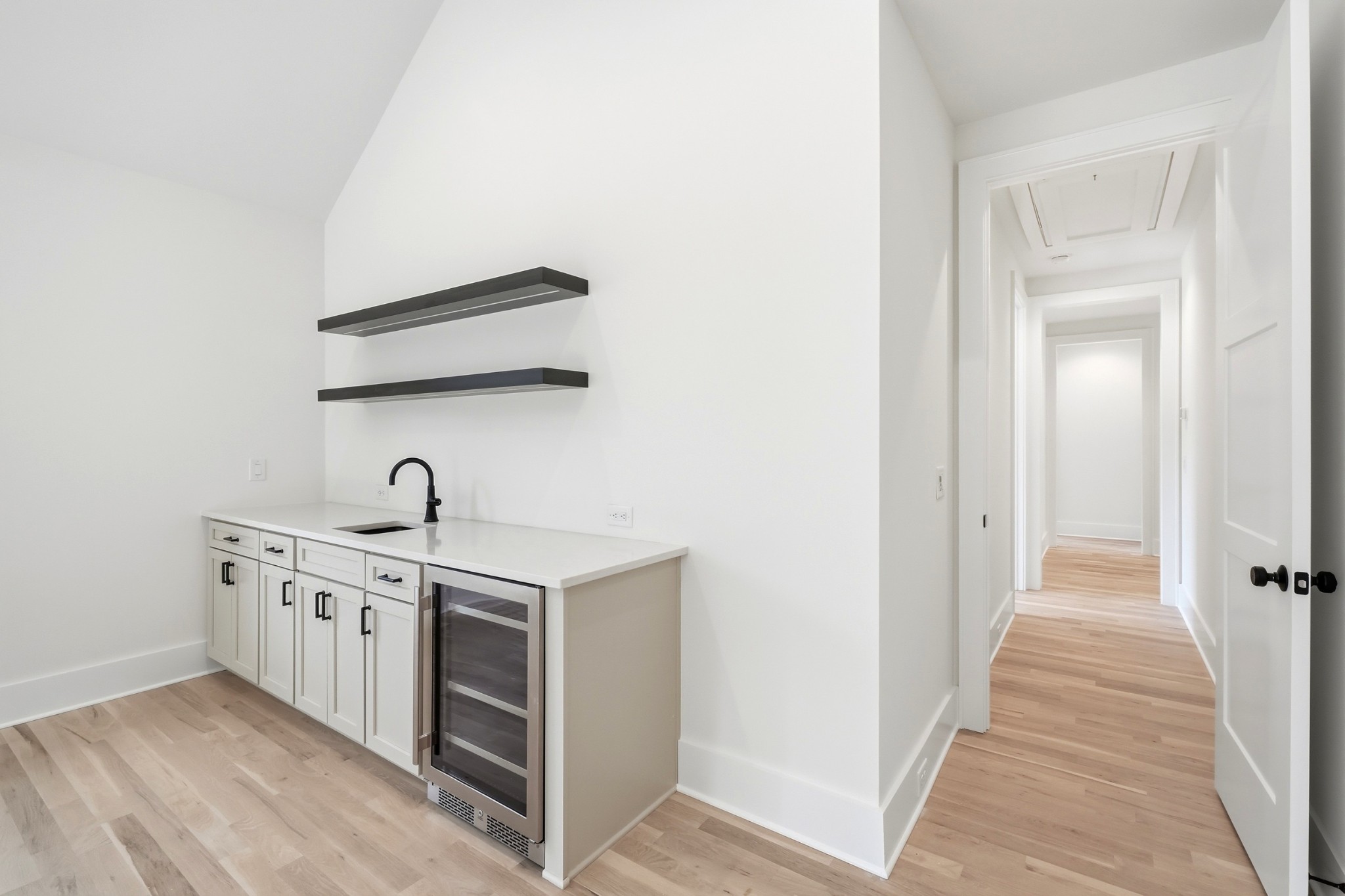 9405 Dewaal Ridge