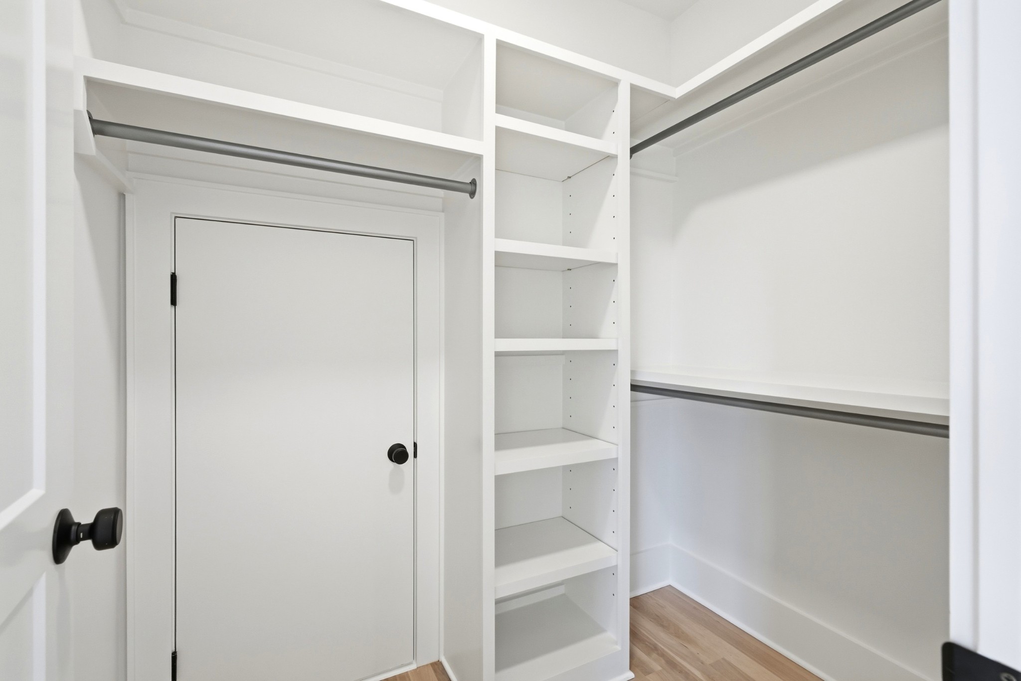 9405 Dewaal Ridge