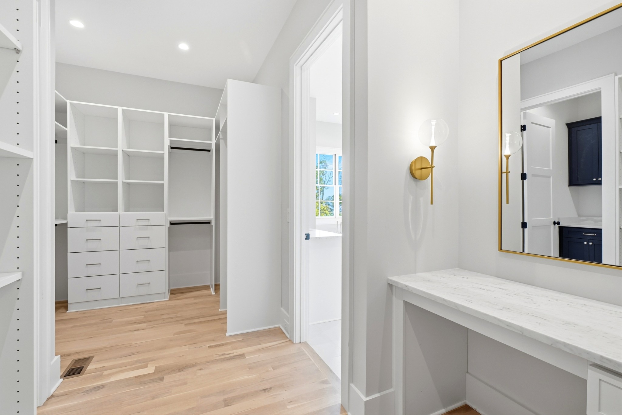 9405 Dewaal Ridge