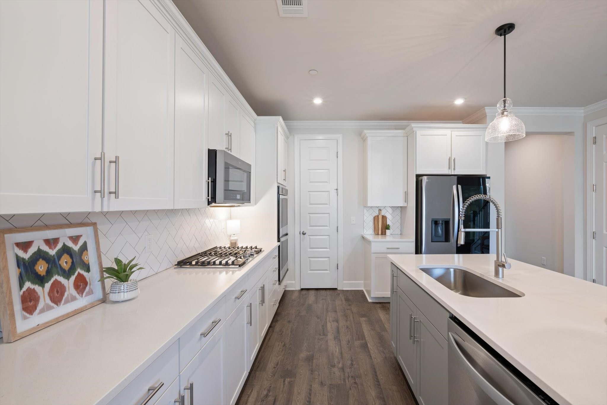 4056 Rosa Dr