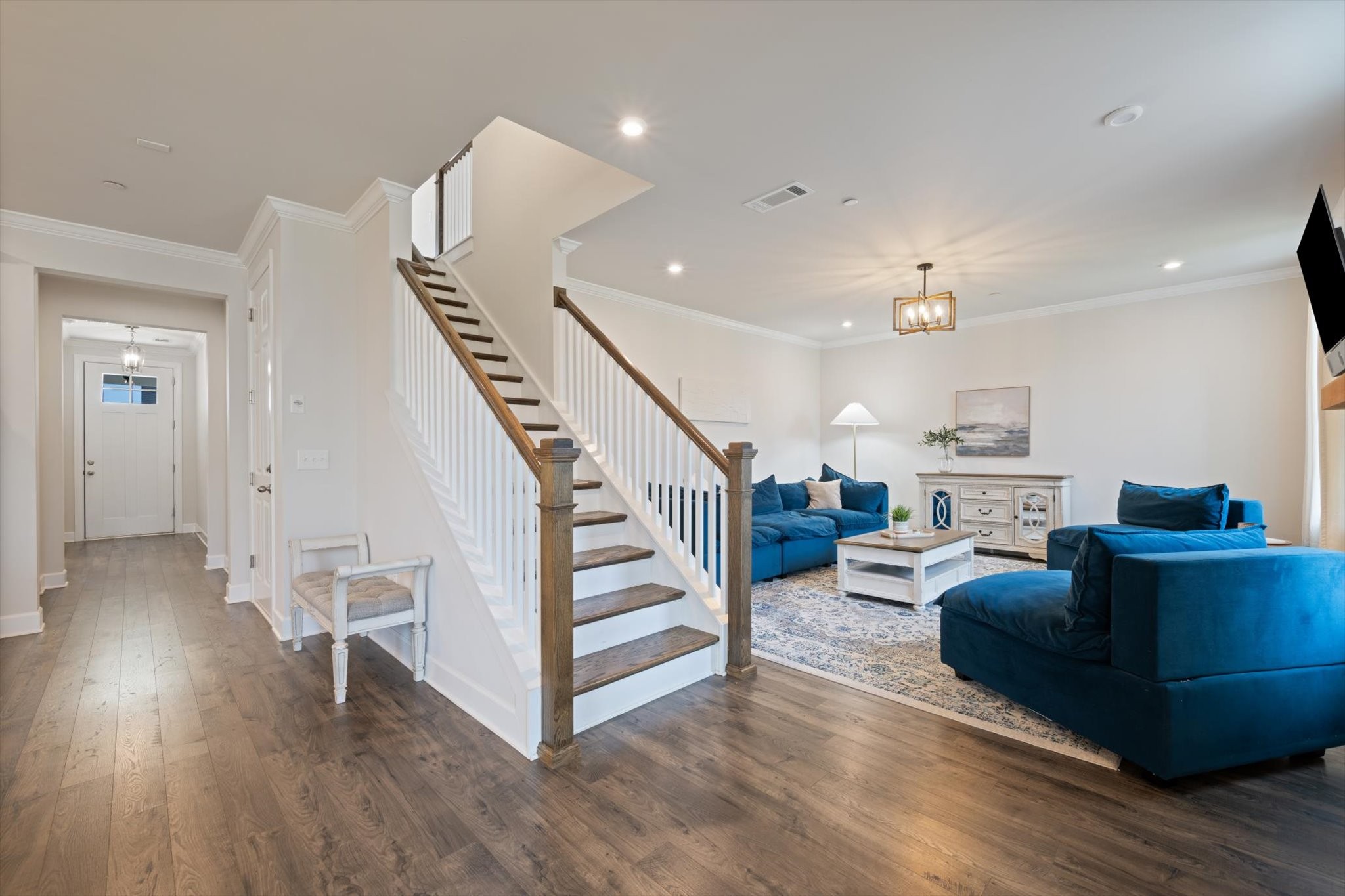 4056 Rosa Dr