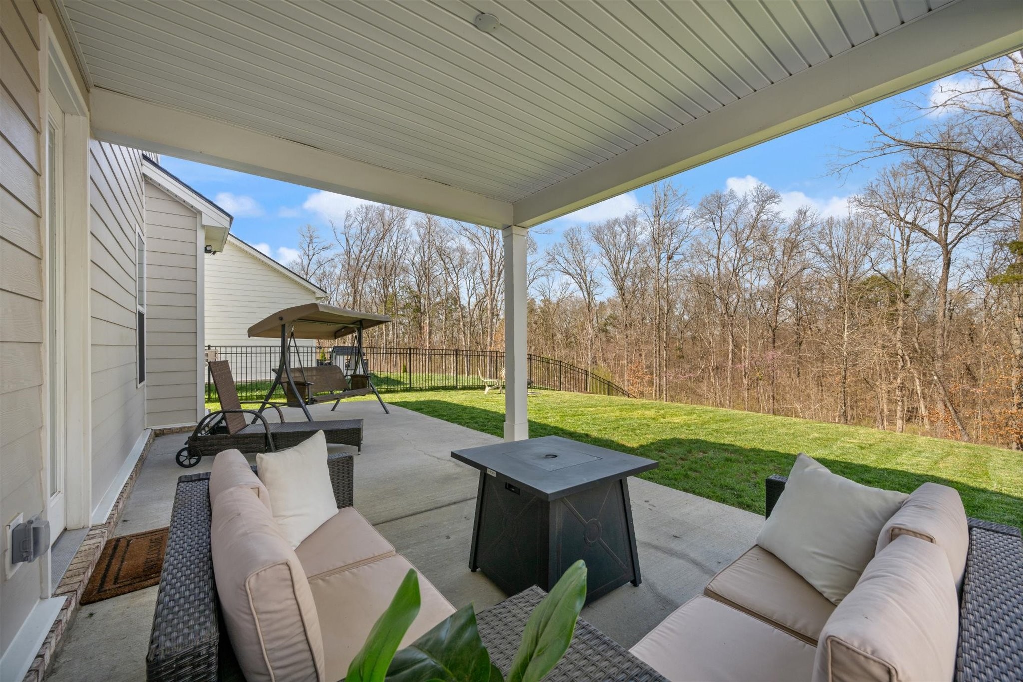 4056 Rosa Dr